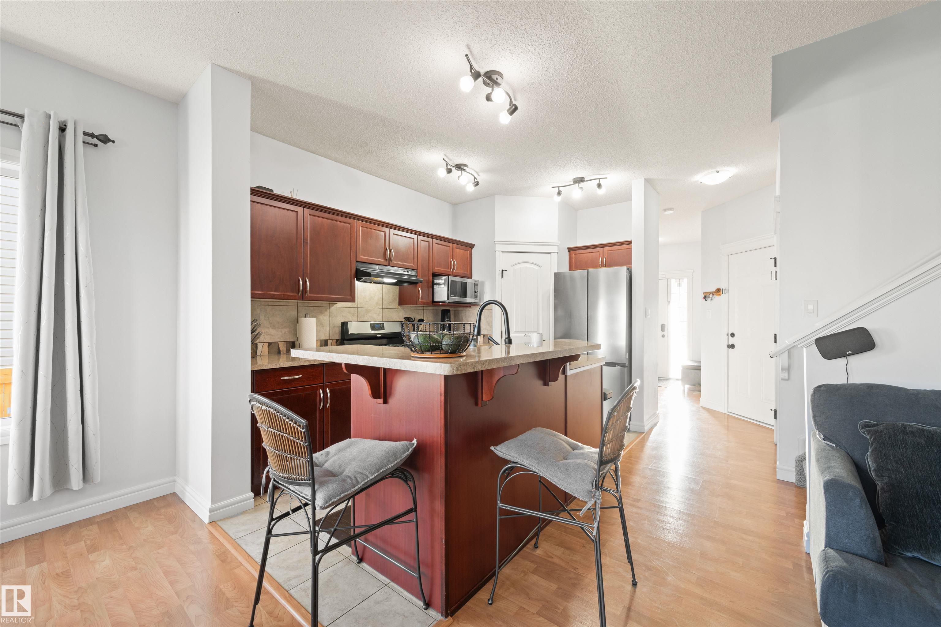 Photo 8 at 11412 14 Avenue SW, Rutherford, Edmonton