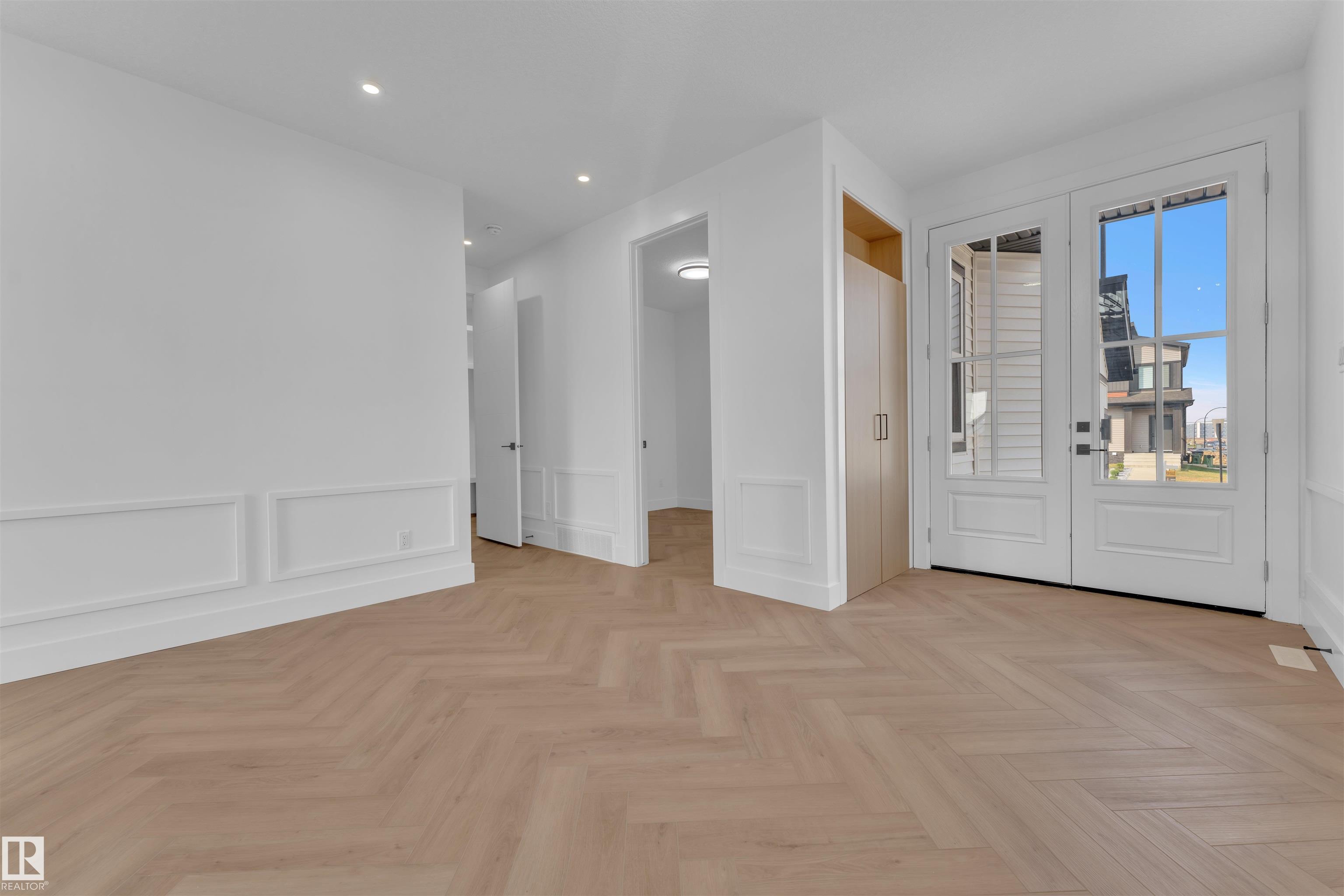 Picture for 123 28 ST SW