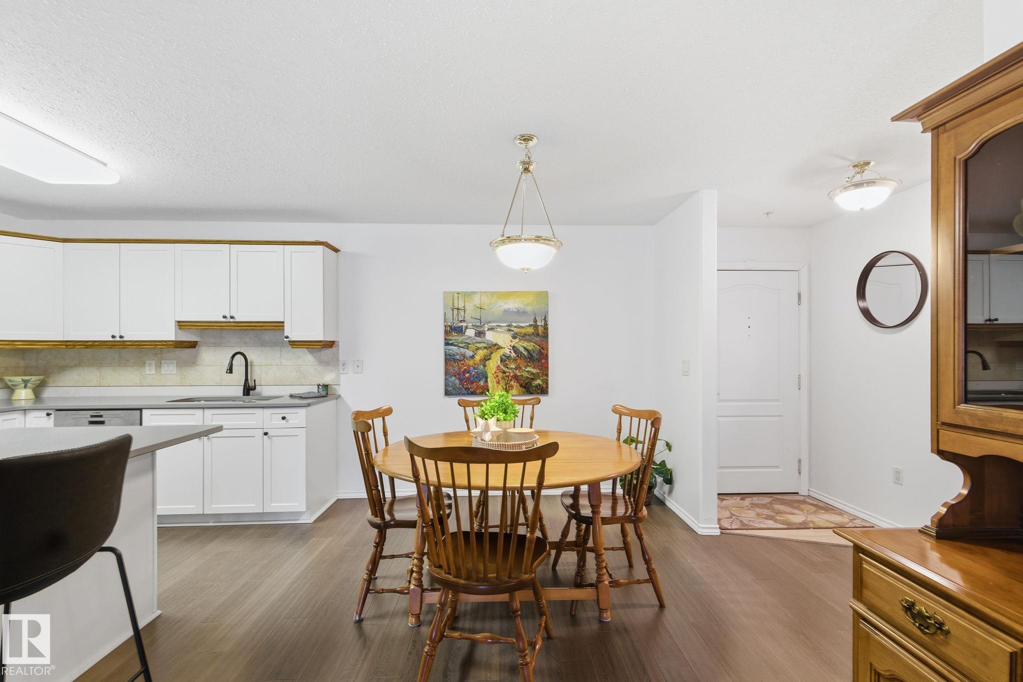 Photo 13 at 106 - 8956 156 Street NW, Meadowlark Park, Edmonton