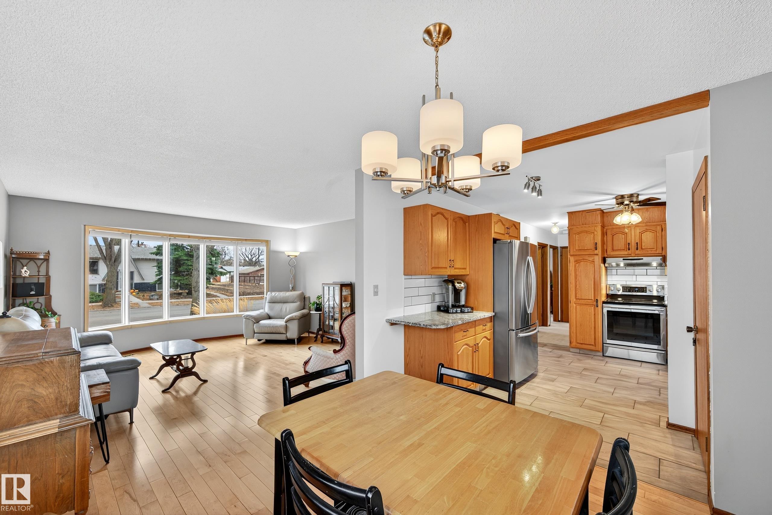 Photo 12 at 9616 154 Street NW, West Jasper Place, Edmonton