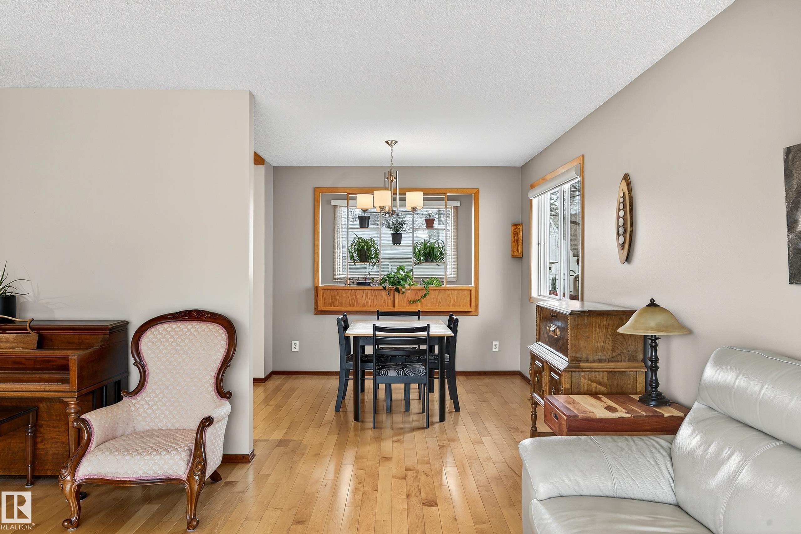 Photo 10 at 9616 154 Street NW, West Jasper Place, Edmonton