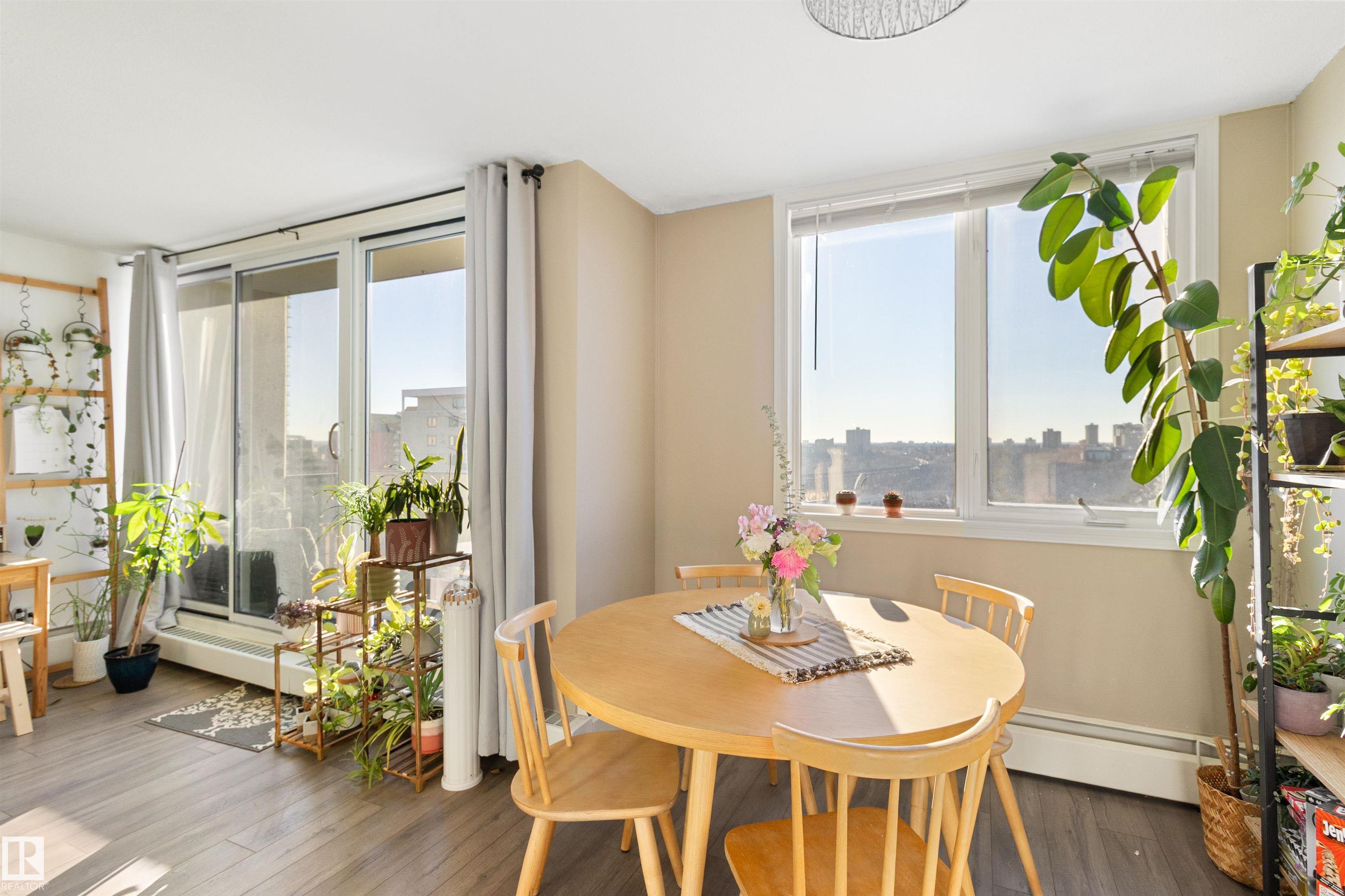 Photo 14 at 1401 - 9816 112 Street NW, Wîhkwêntôwin, Edmonton