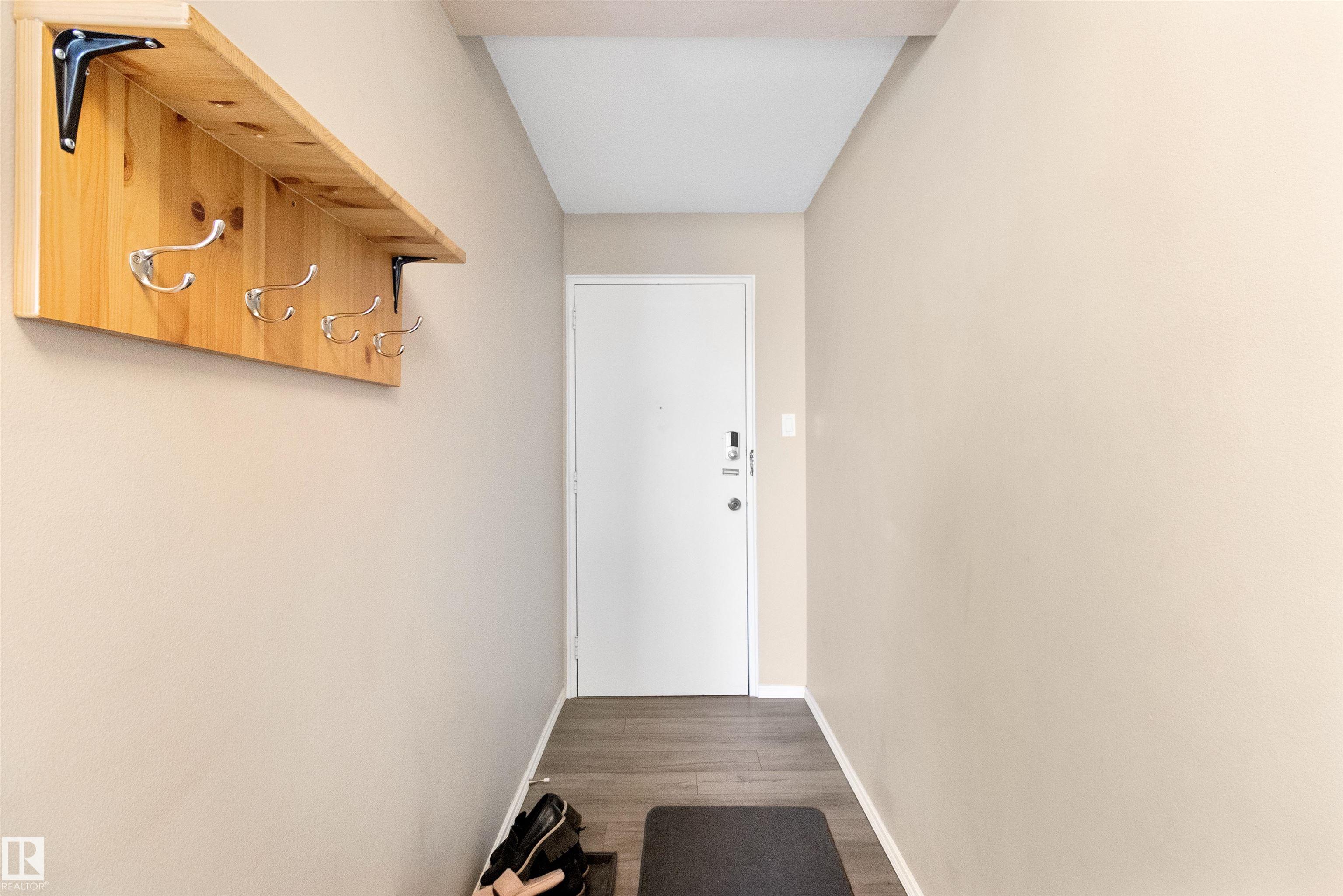 1401 - 9816 112 Street NW, Wîhkwêntôwin, Edmonton