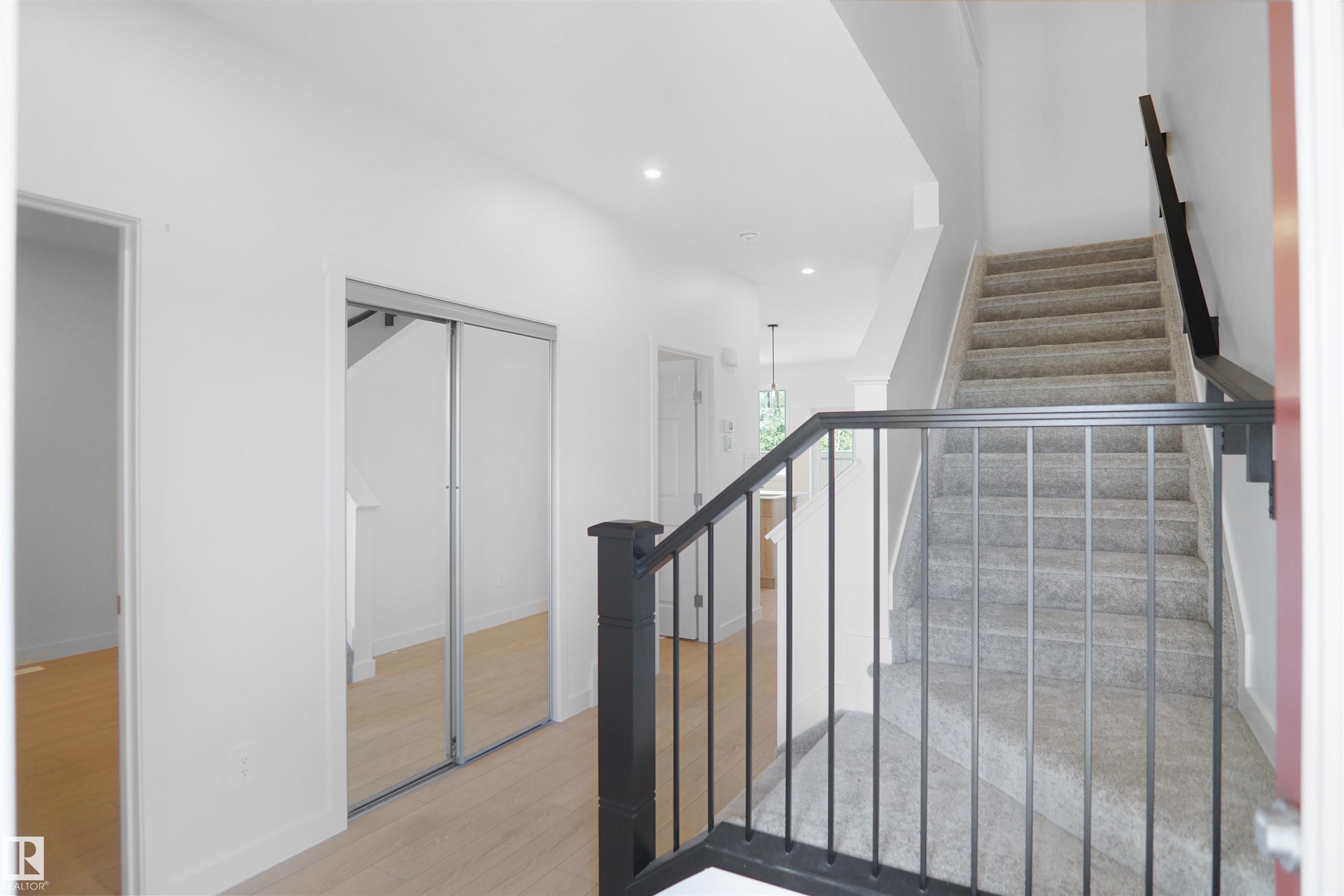 Picture for 22932 82 AV NW