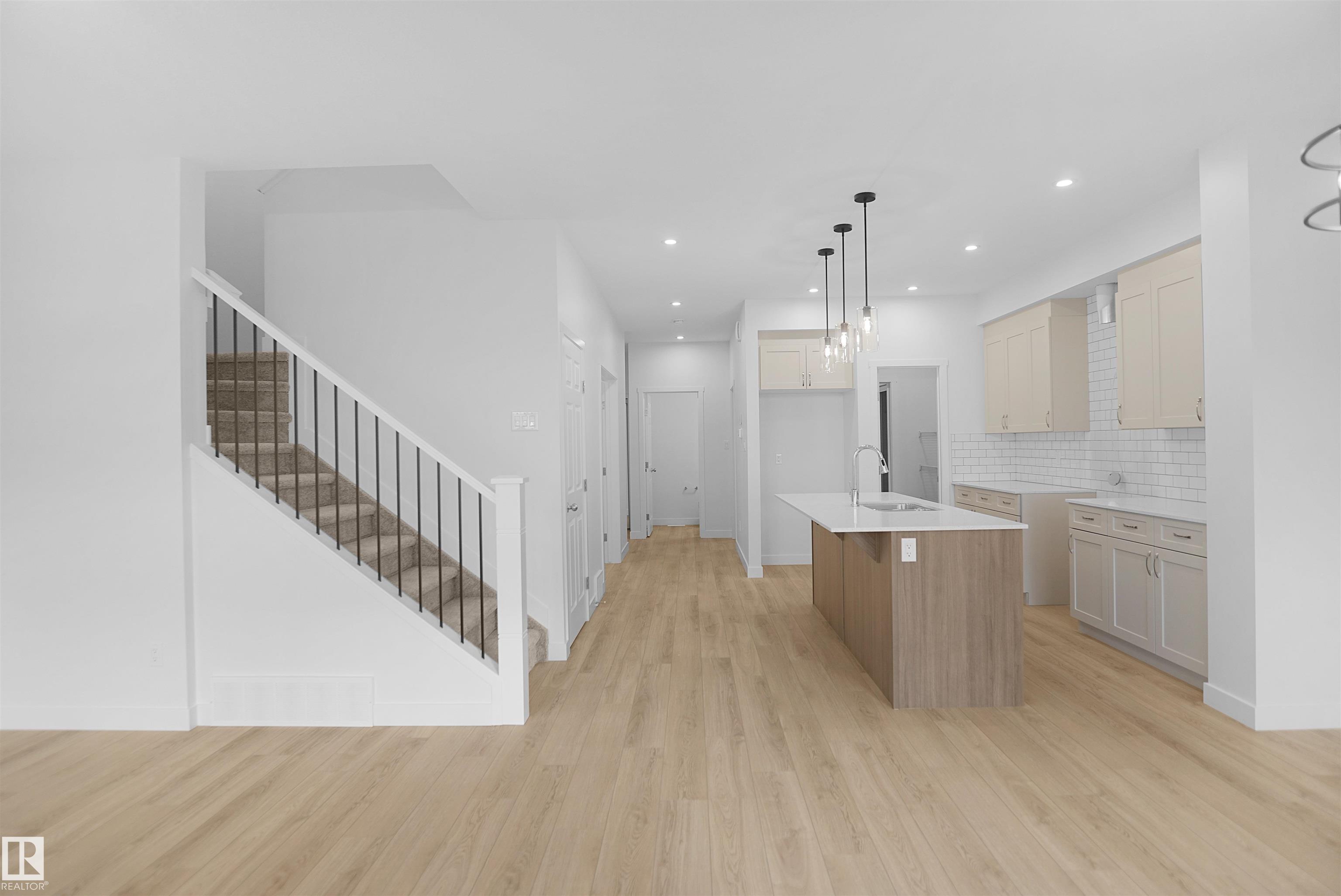 Picture for 22944 82 AV NW