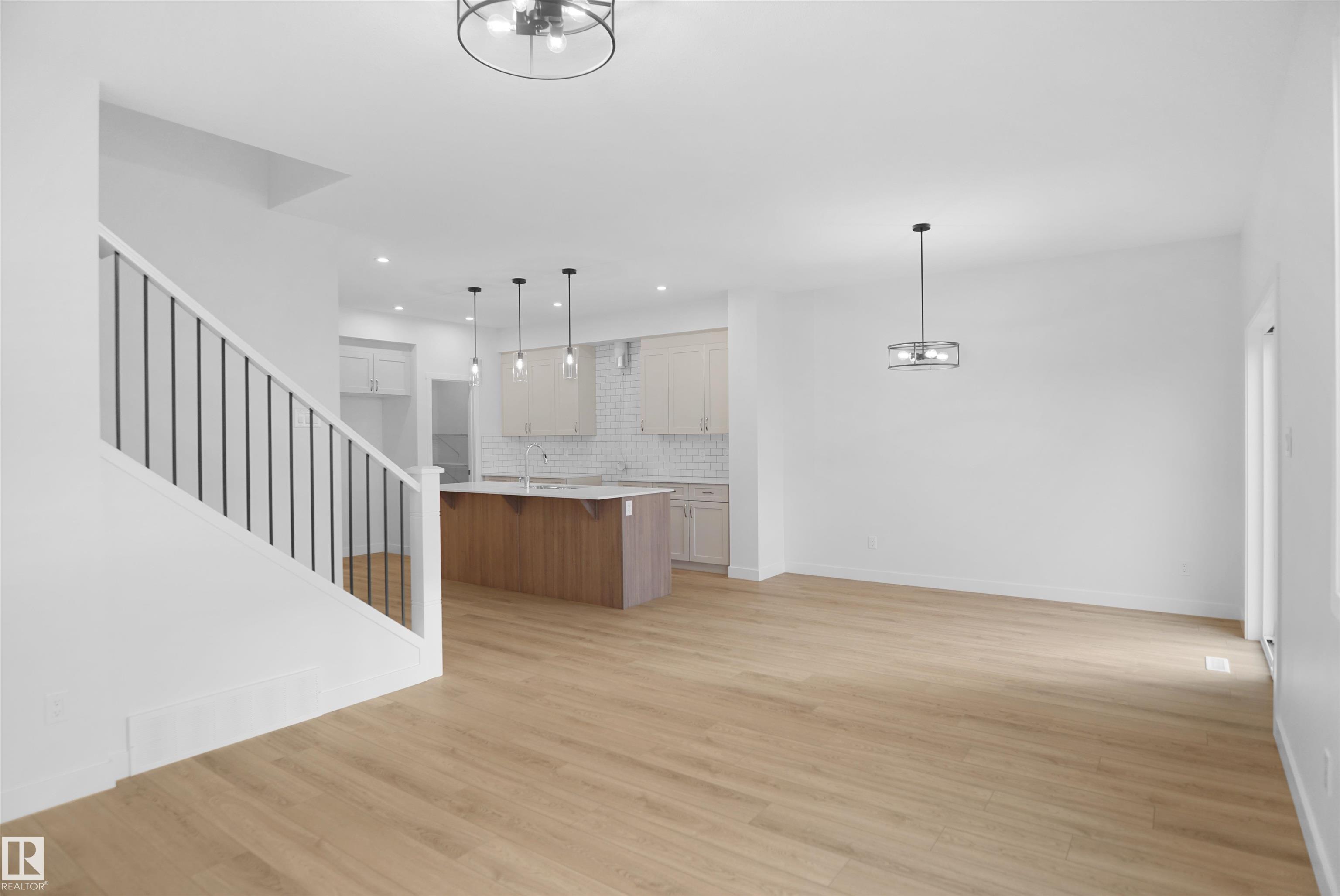 Picture for 22944 82 AV NW