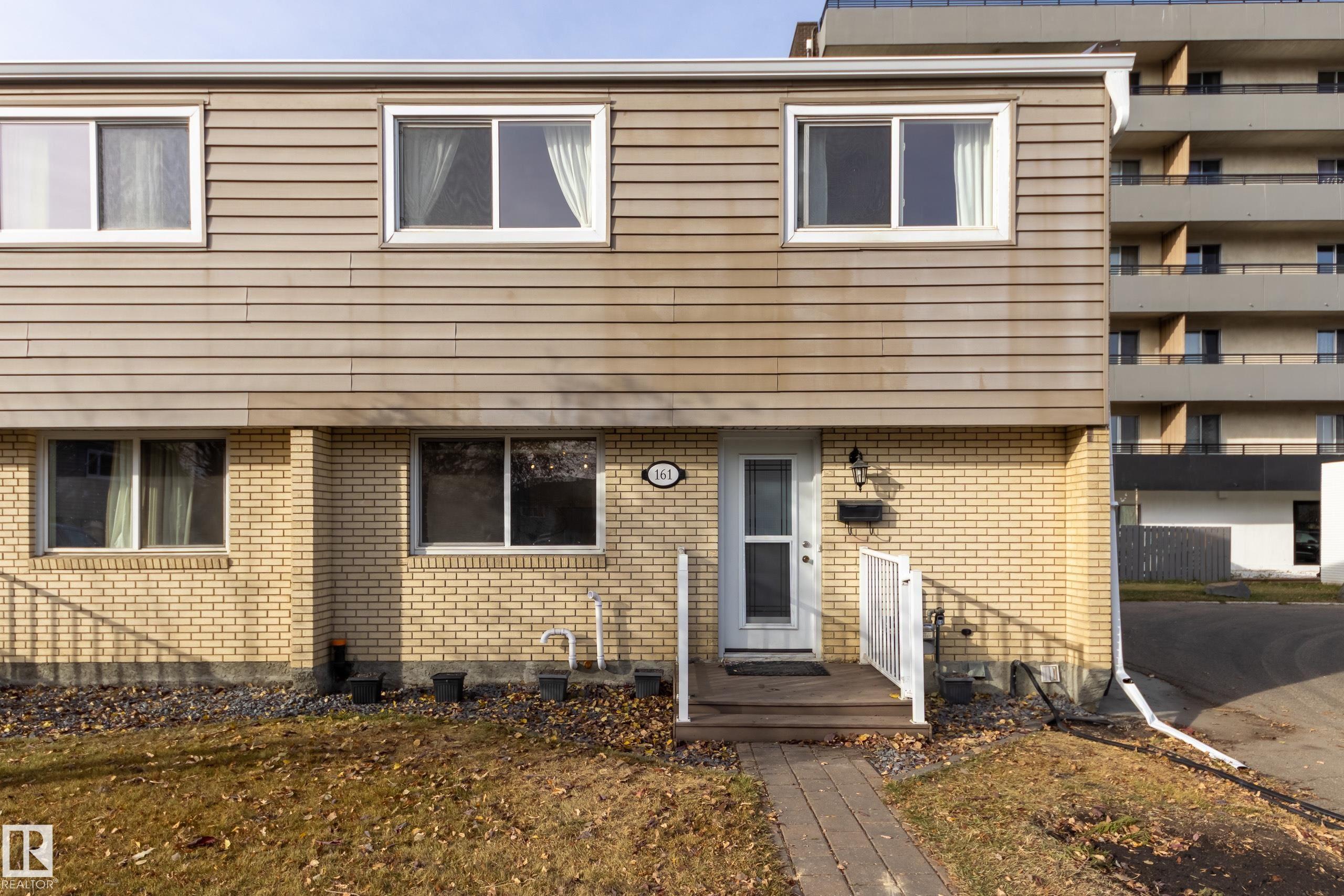 Picture for 161 ROYAL RD NW