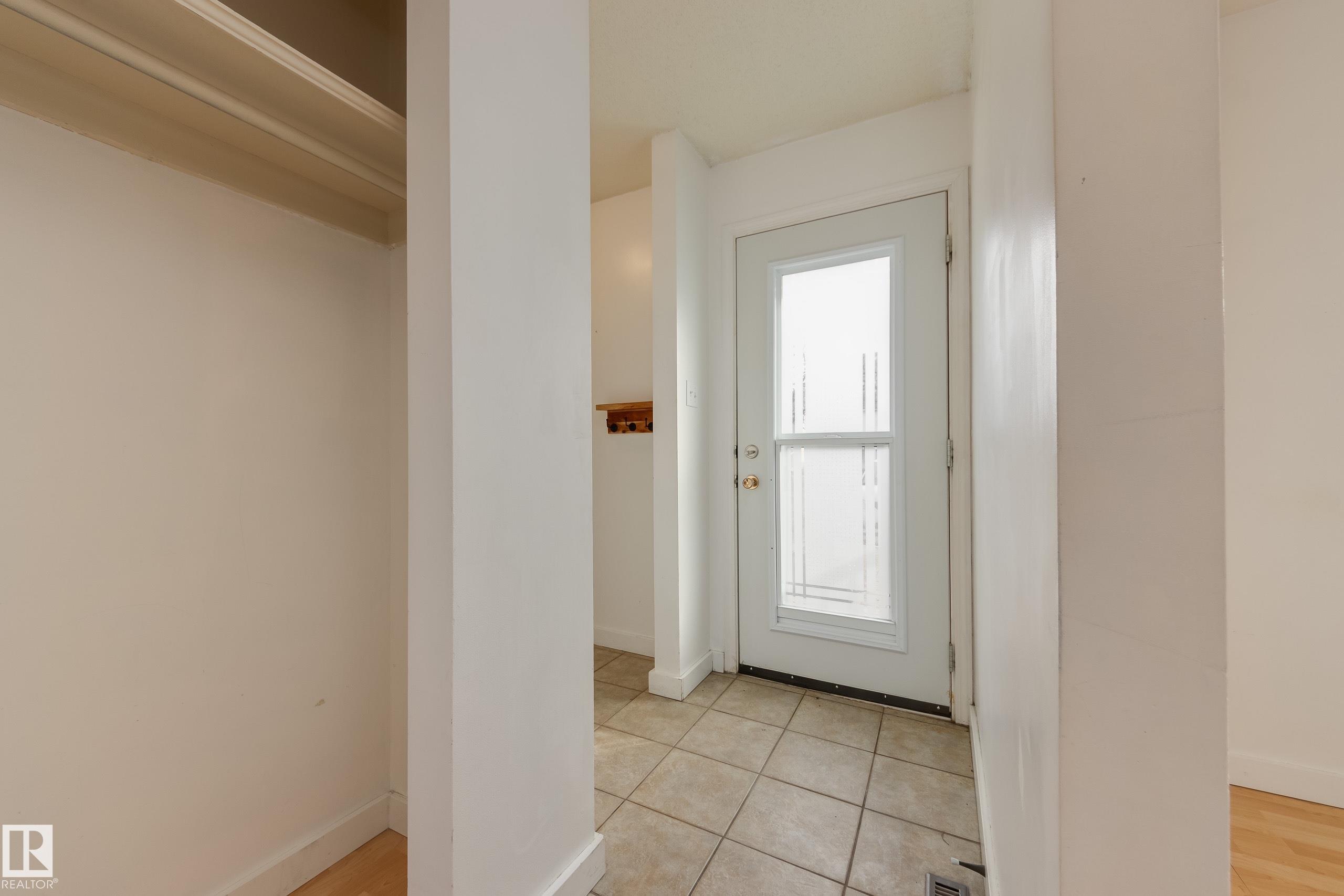 Picture for 161 ROYAL RD NW