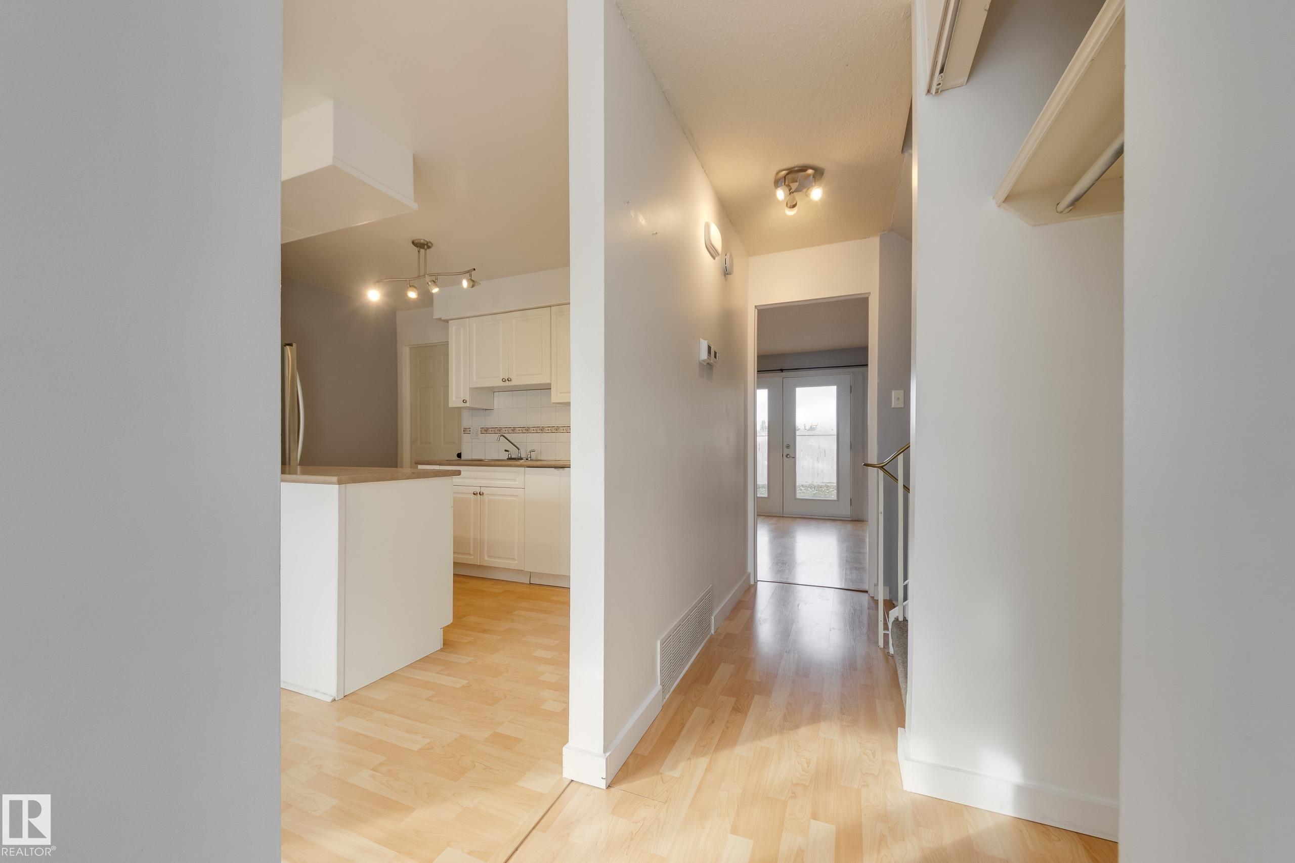 Picture for 161 ROYAL RD NW