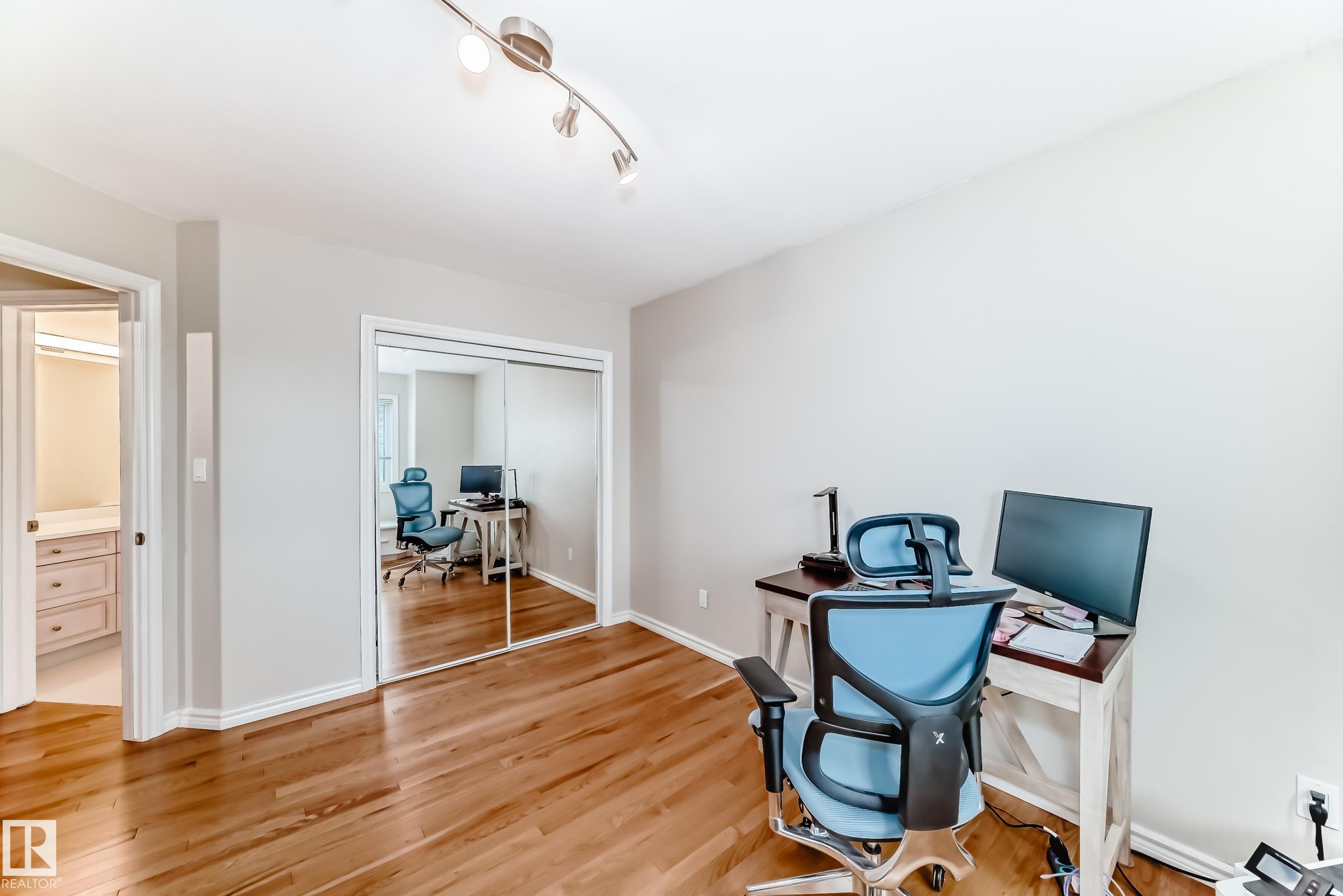 Photo 40 at 946 Wallbridge Place NW, Oleskiw, Edmonton