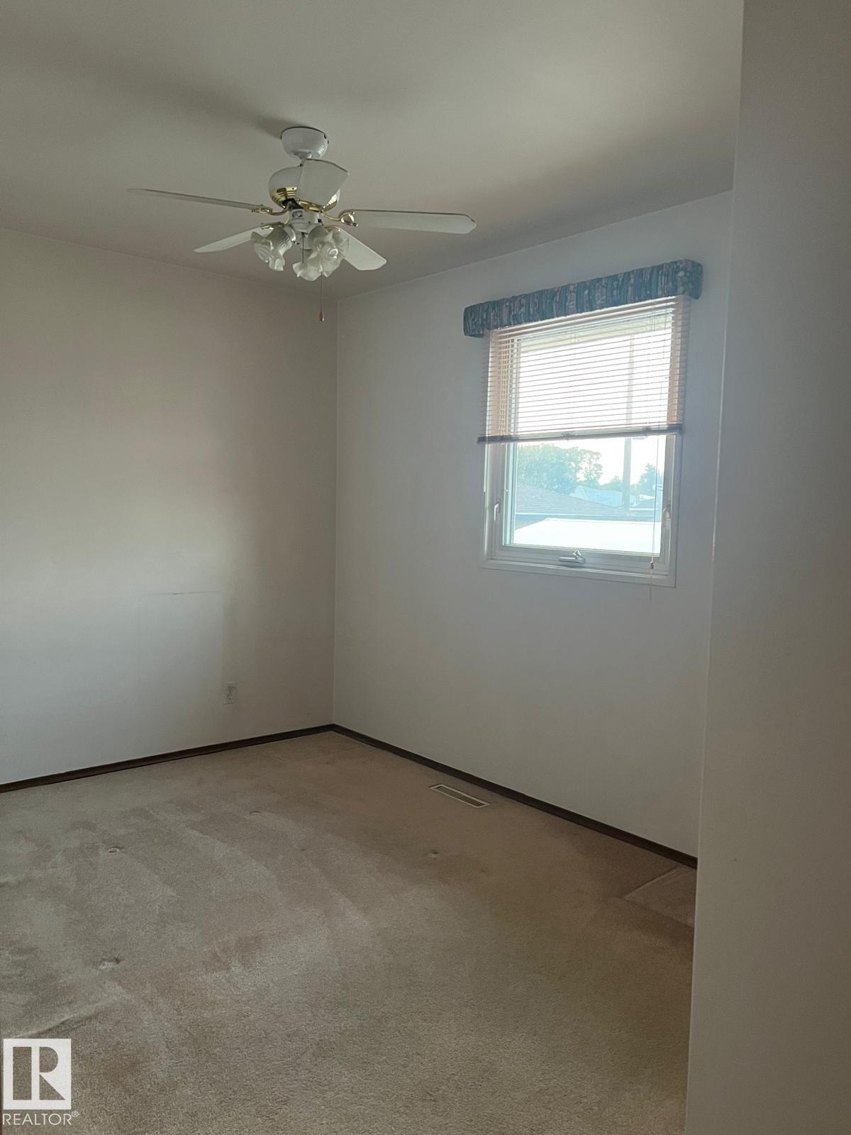 Picture for 7112 99 avenue NW