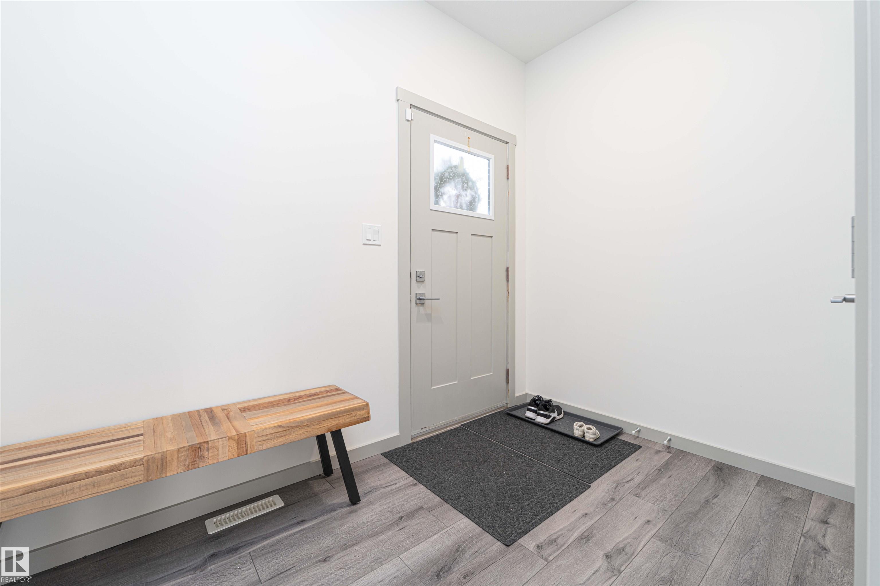 Picture for 2330 KELLY CI SW