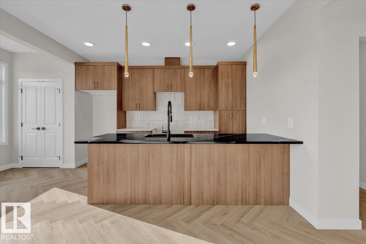 2127 Crossbill Lane NW, Kinglet Gardens, Edmonton