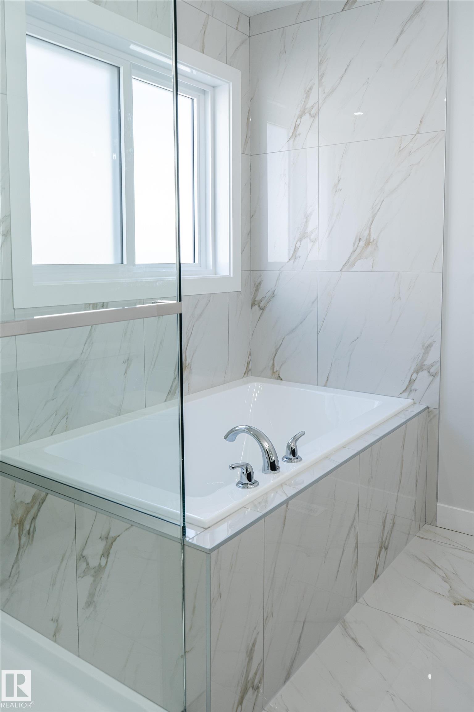 Photo 32 at 24 Norwyck Way, Fenwyck, Spruce Grove