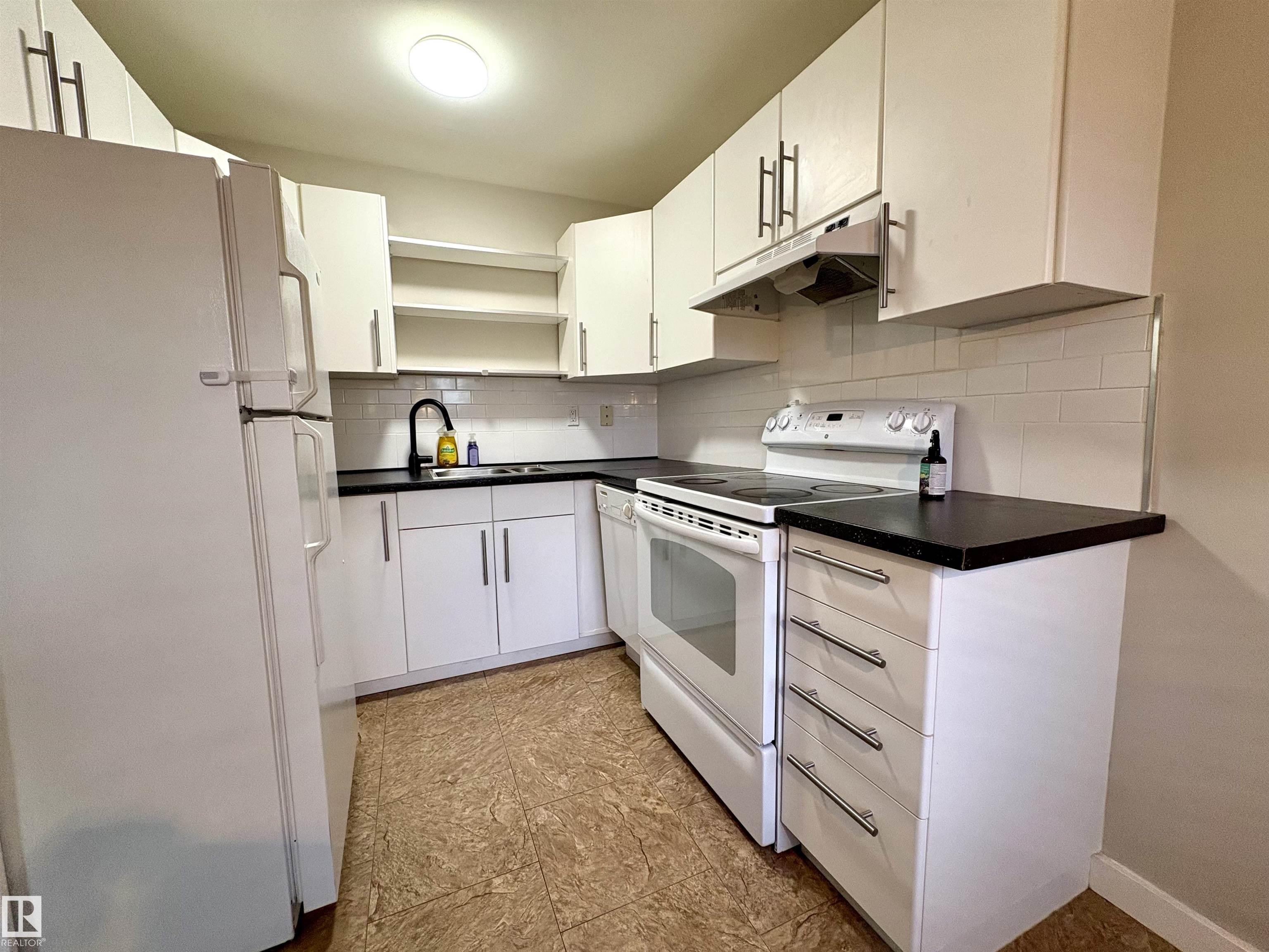 Picture for 170 LONDONDERRY SQUARE SQ NW