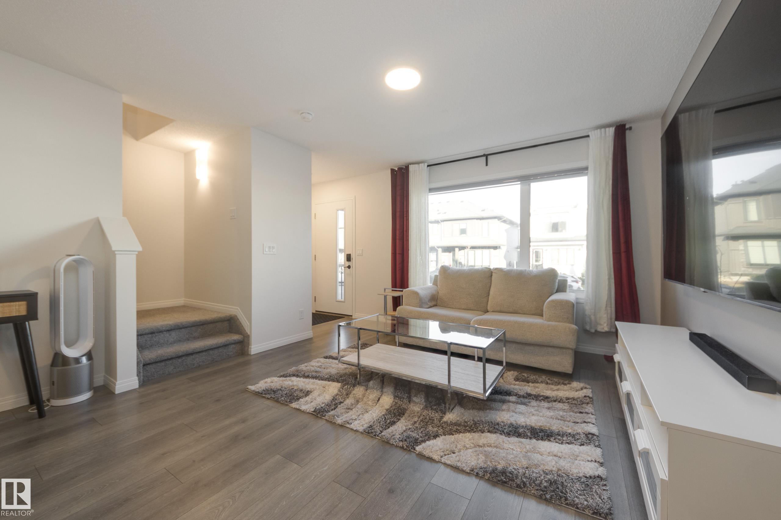 5031 Kinney Link SW, Keswick, Edmonton