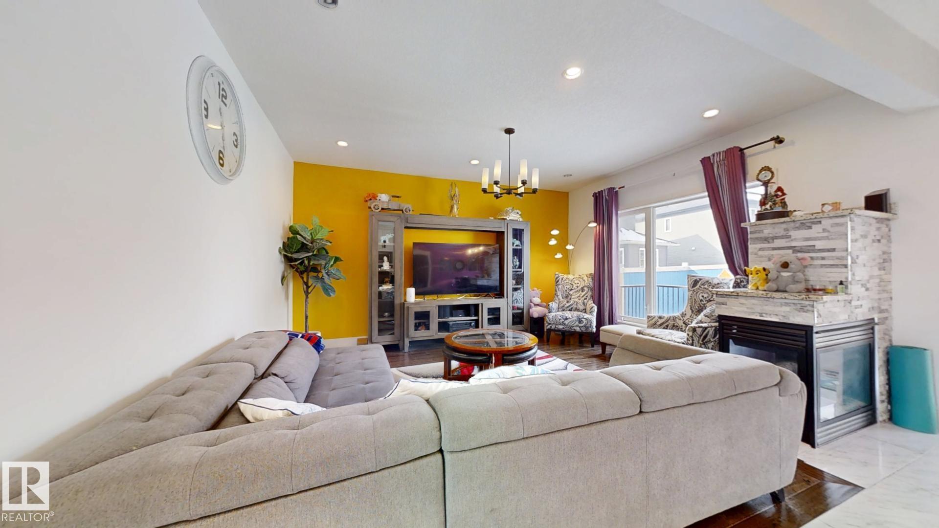 Picture for 1273 ADAMSON DR SW