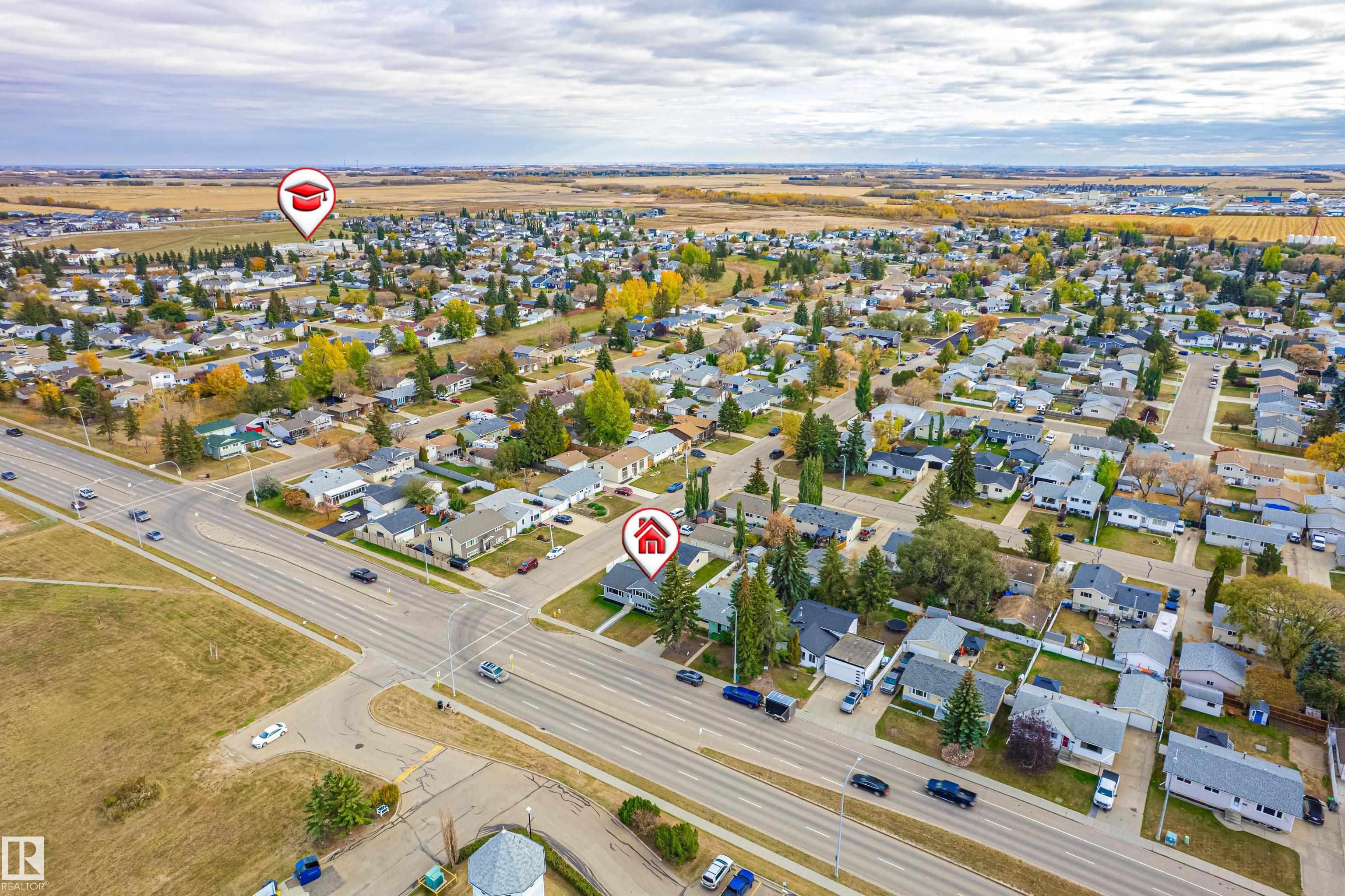 Photo 16 at 9701 100, Morinville