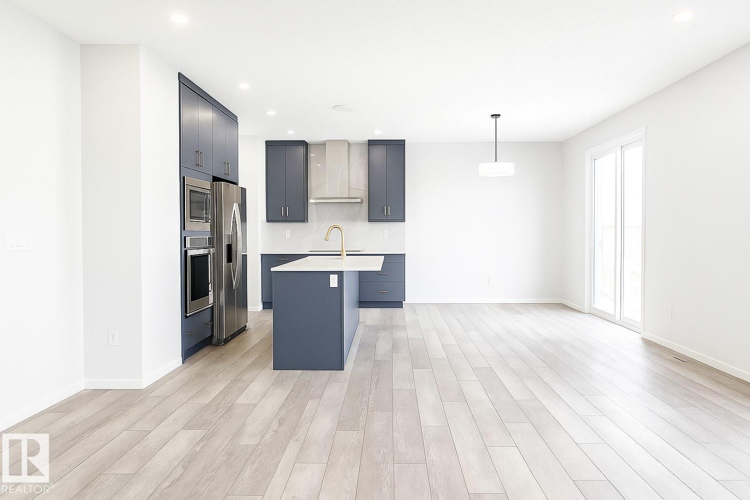 Picture for 20418 16A AV NW