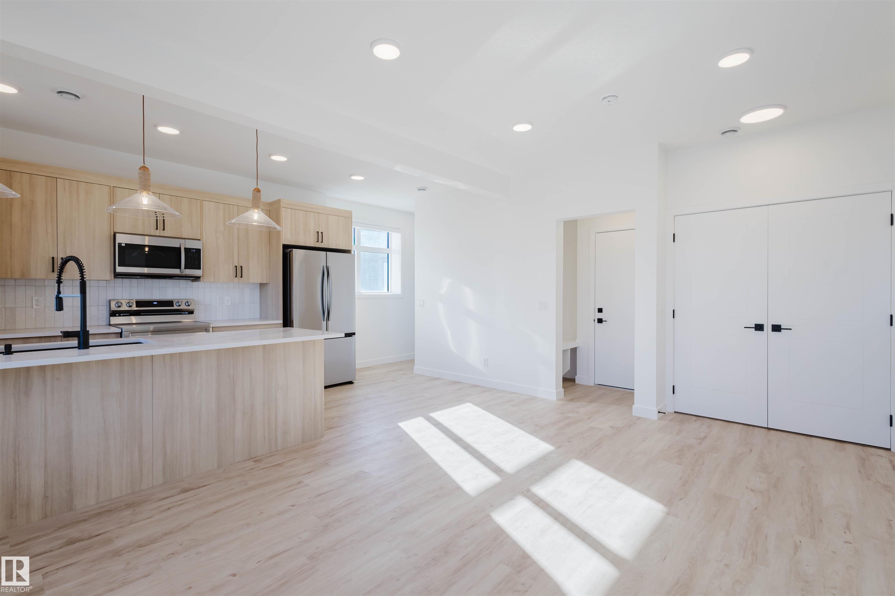 Picture for #23 16231 19 AV SW