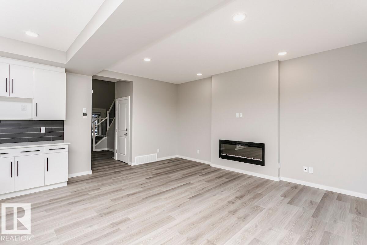 Picture for 7207 182 AV NW