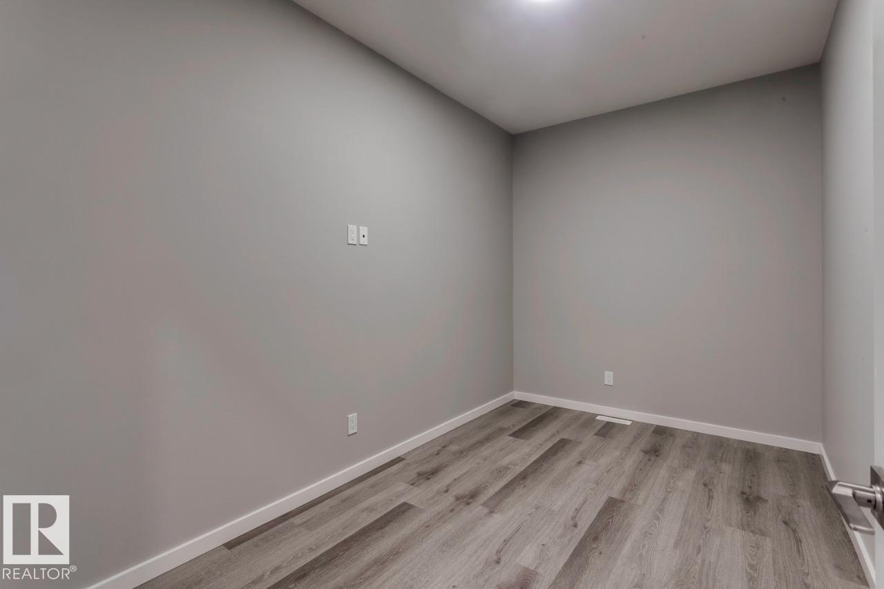 Photo 11 at 10 Chartres Close, Chérot, St. Albert