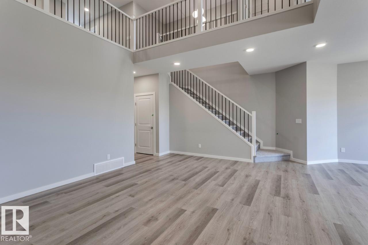 Photo 12 at 10 Chartres Close, Chérot, St. Albert