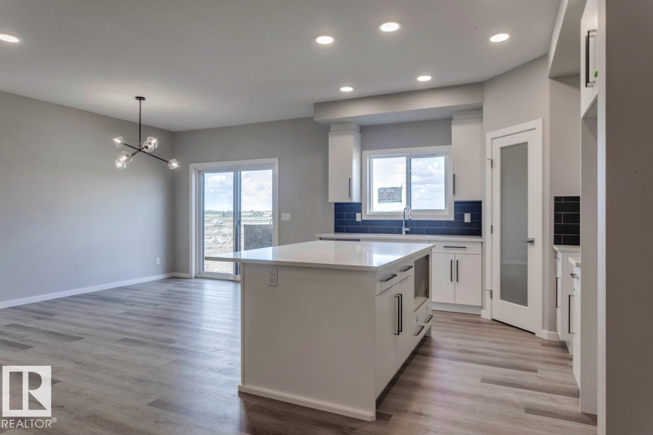 Photo 15 at 10 Chartres Close, Chérot, St. Albert