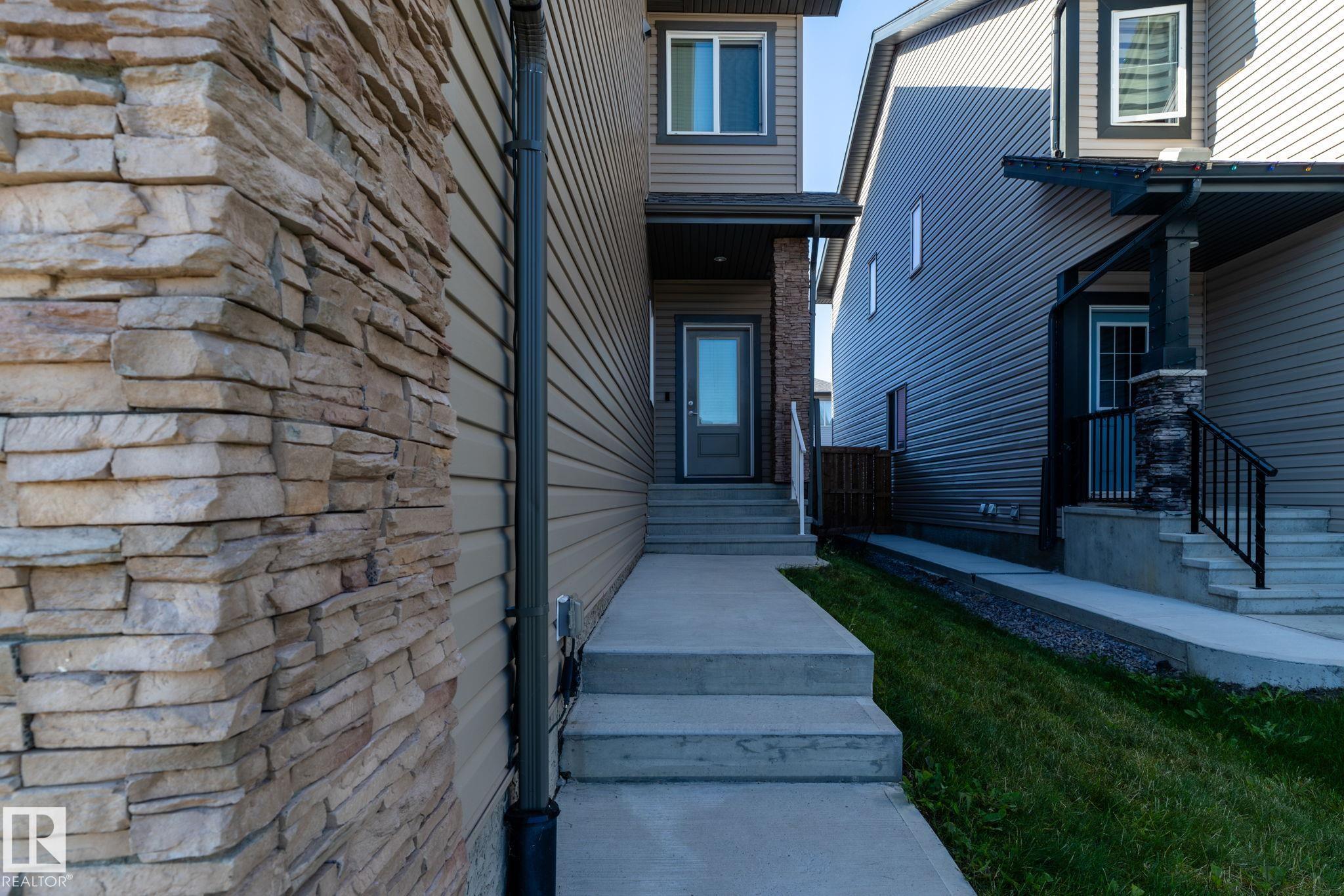 Picture for 1624 ERKER WY NW