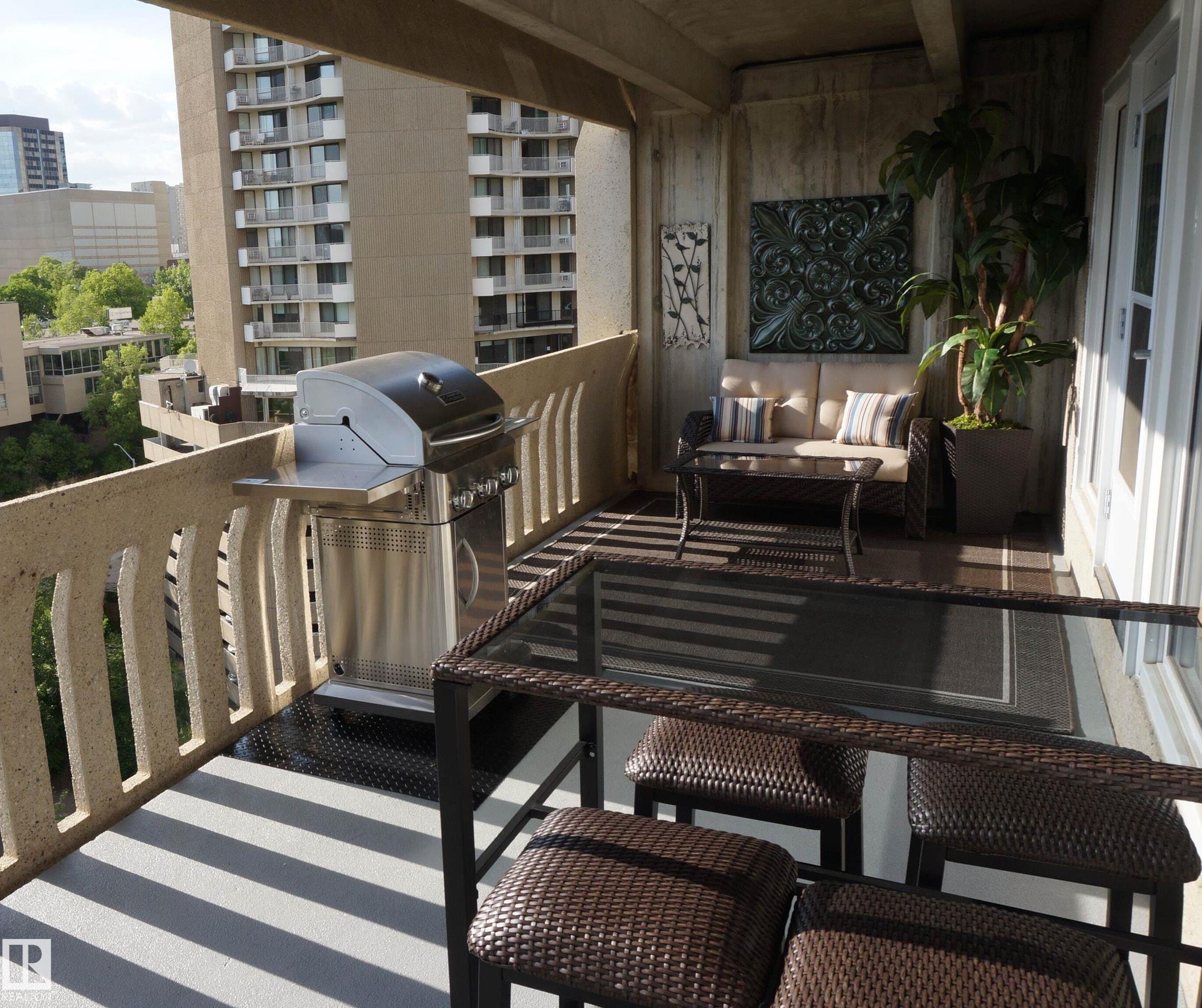 Picture for #1703 9918 101 ST NW