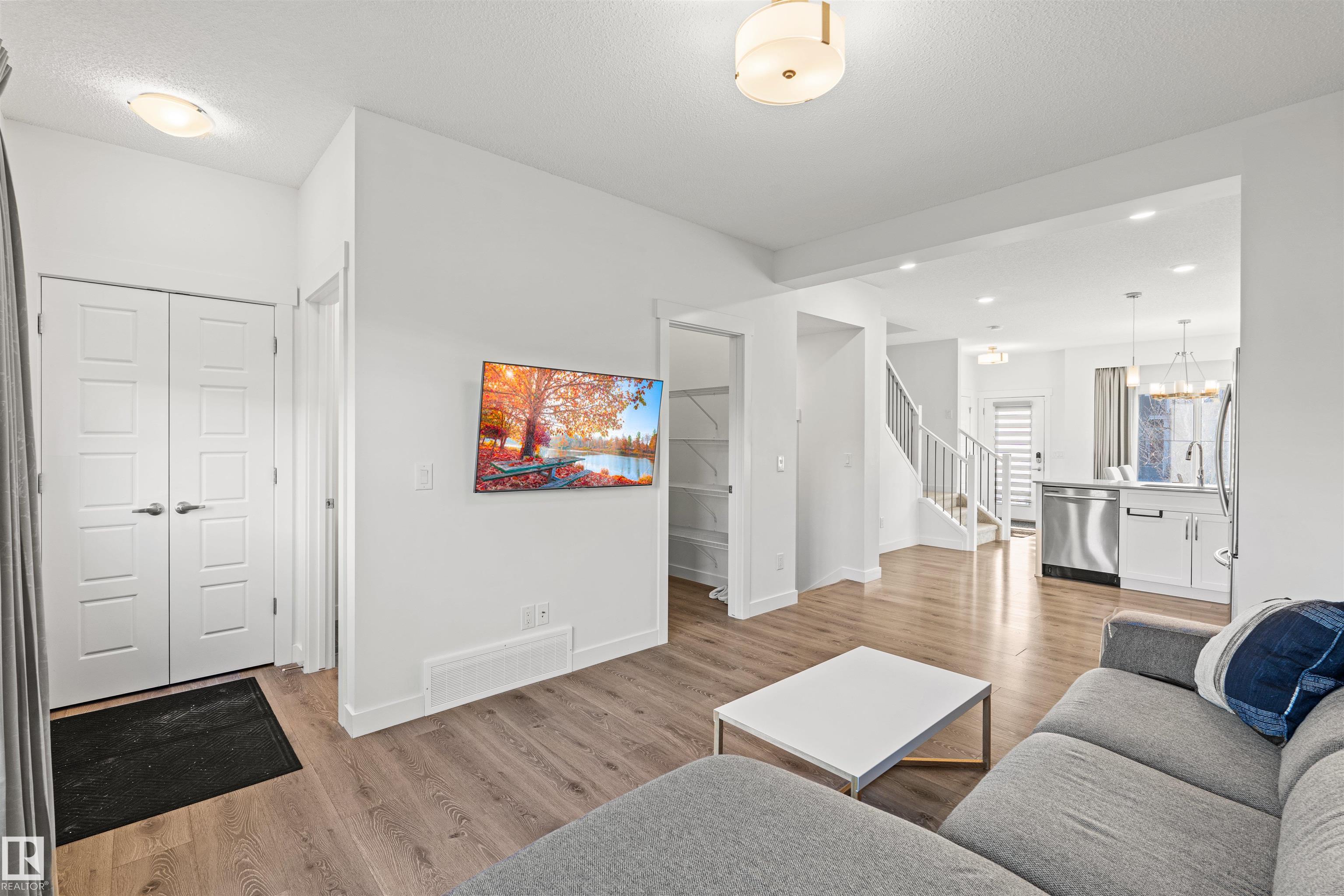 Photo 8 at 16618 31 Avenue SW, Glenridding Ravine, Edmonton