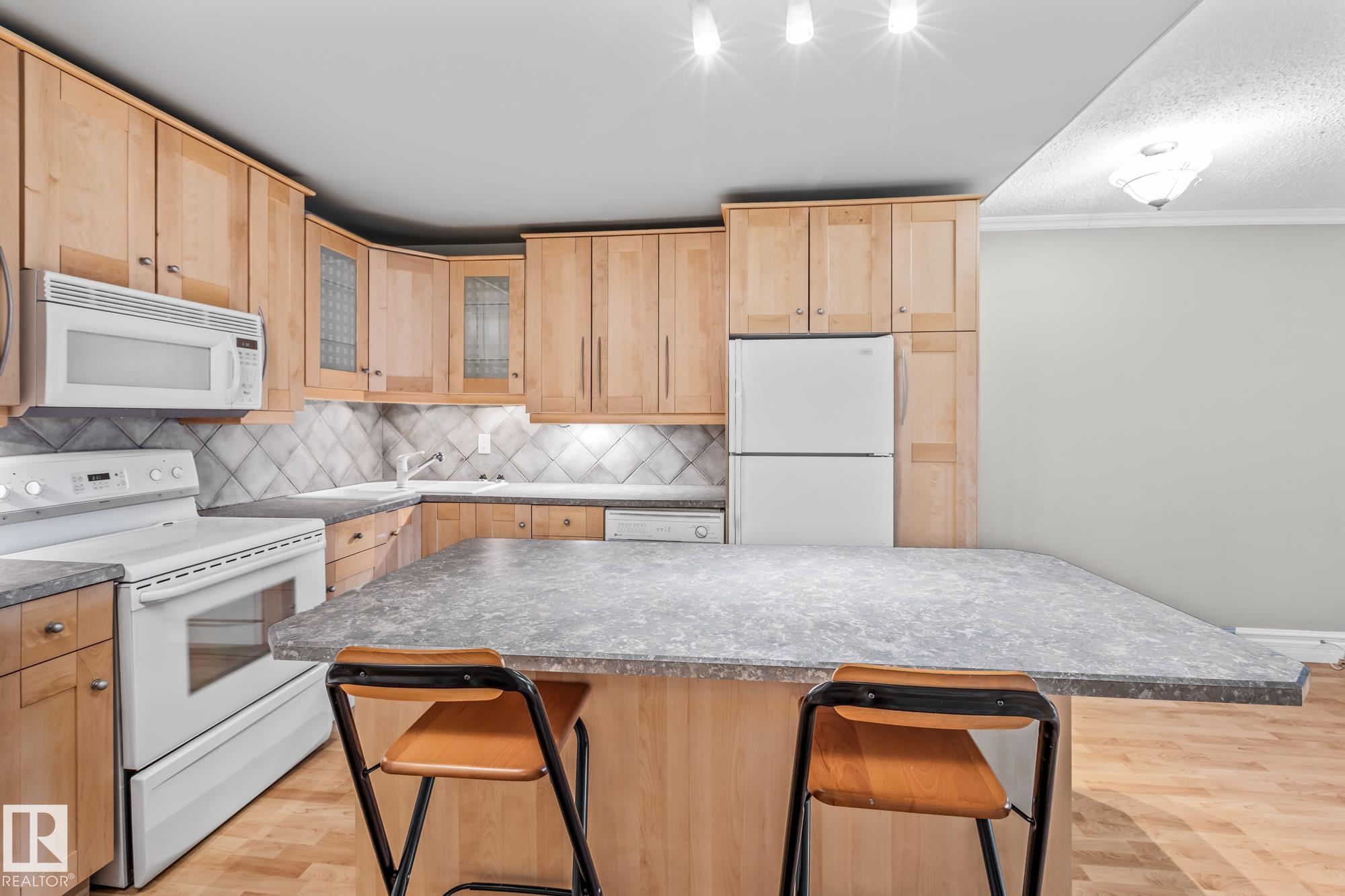 Picture for #G7 10148 118 ST NW