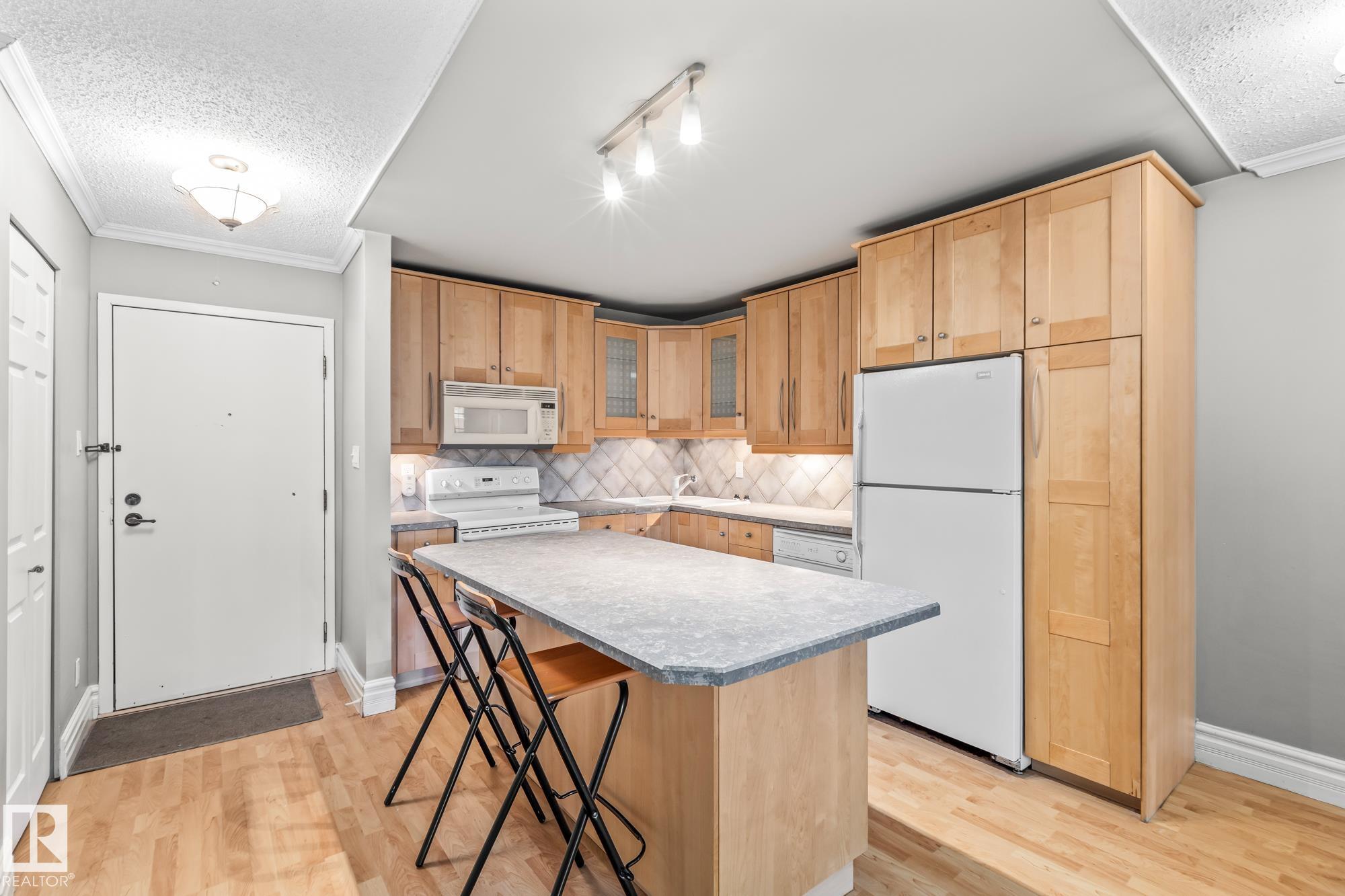 Picture for #G7 10148 118 ST NW