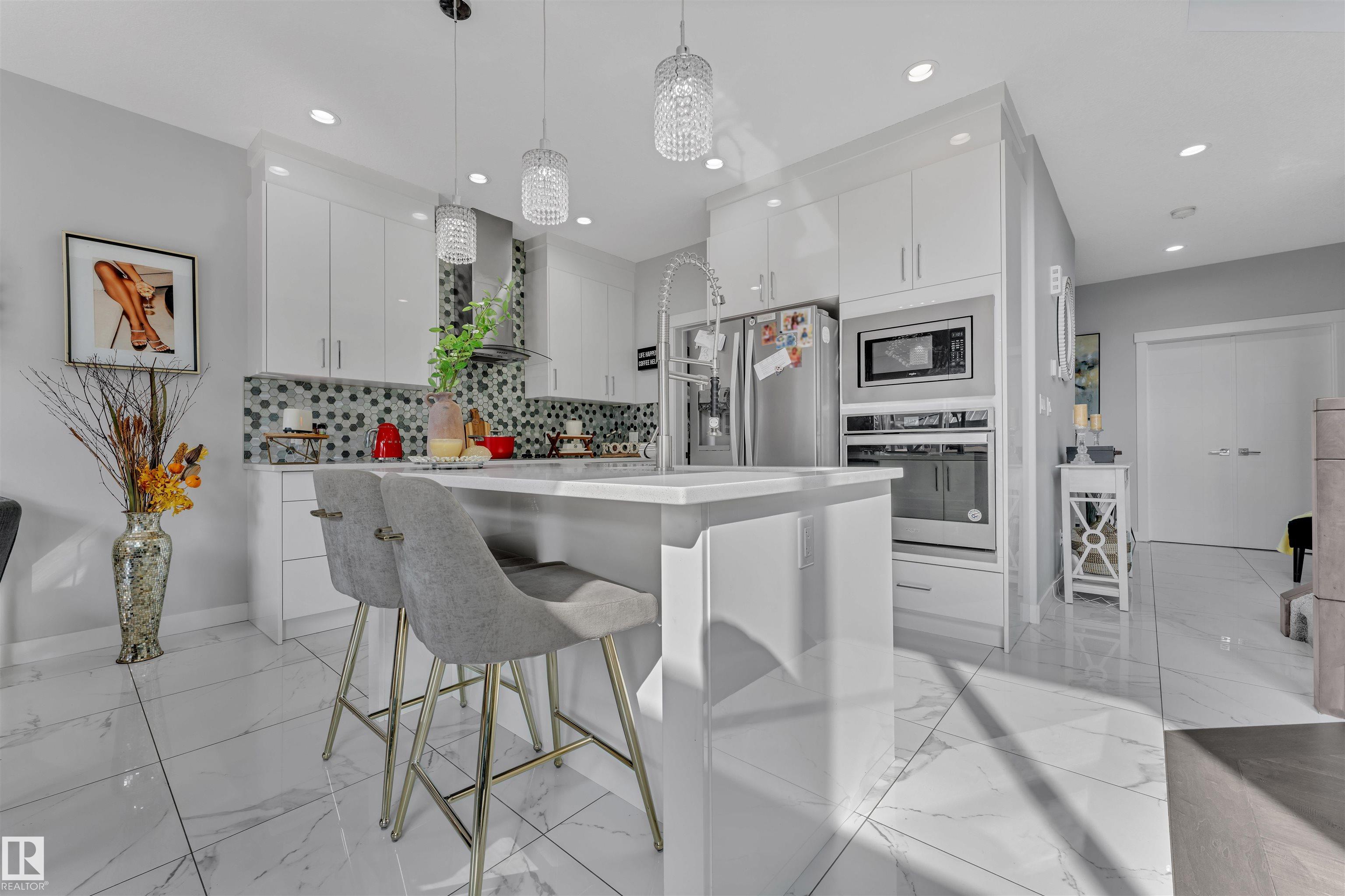 Photo 18 at 3607 46 Avenue, Forest Heights, Beaumont