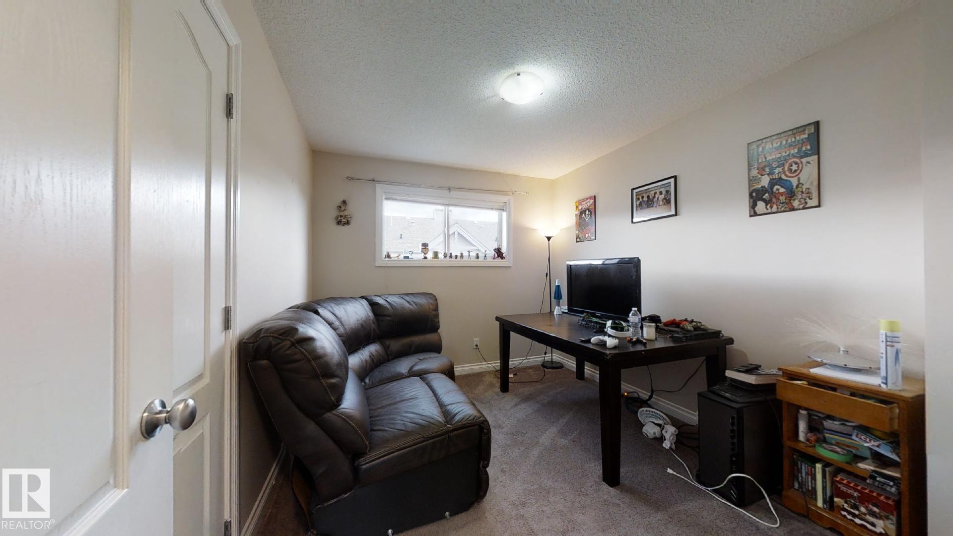 Photo 32 at 18 - 12050 17 Avenue SW, Rutherford, Edmonton