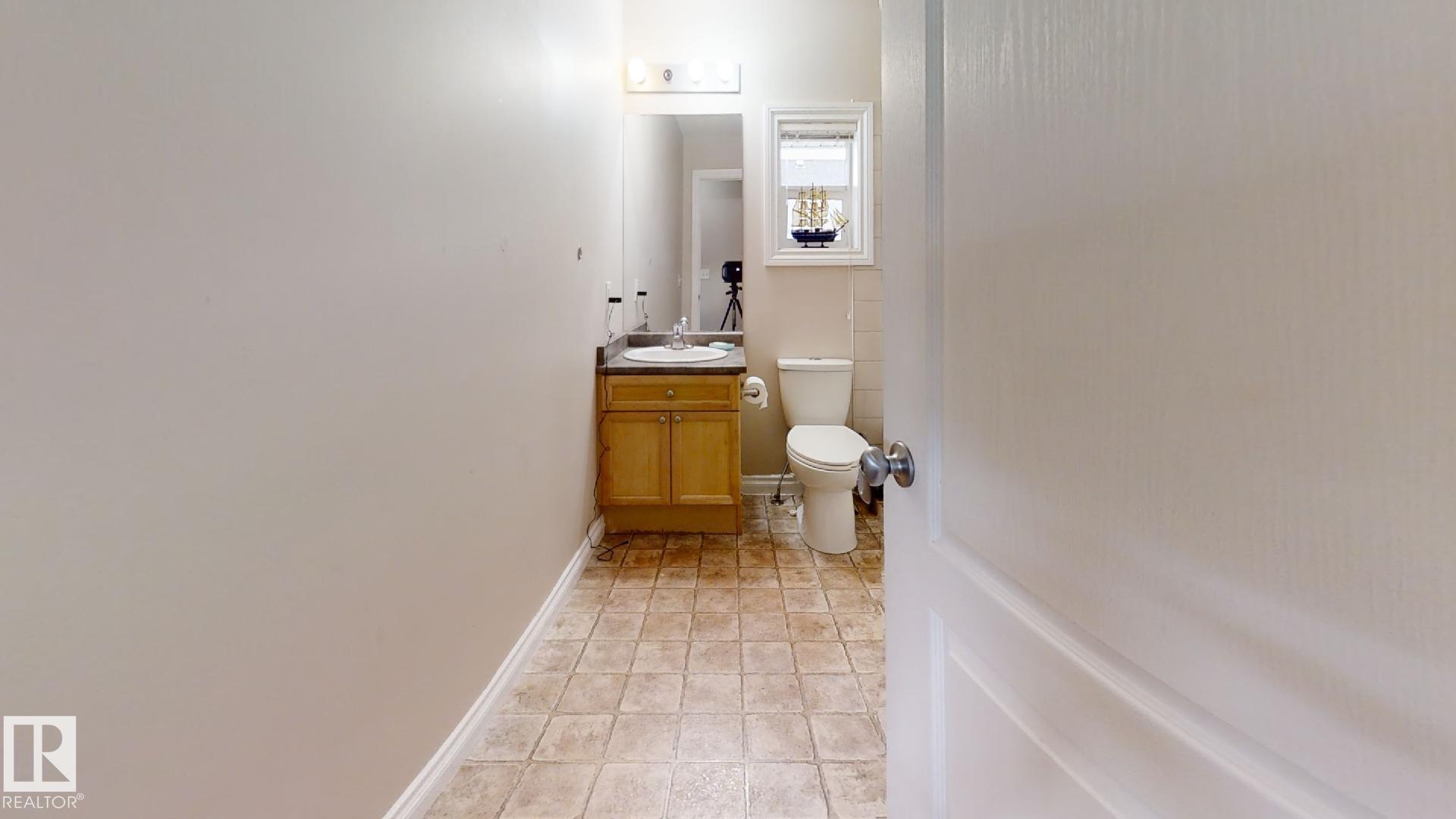 Photo 45 at 18 - 12050 17 Avenue SW, Rutherford, Edmonton