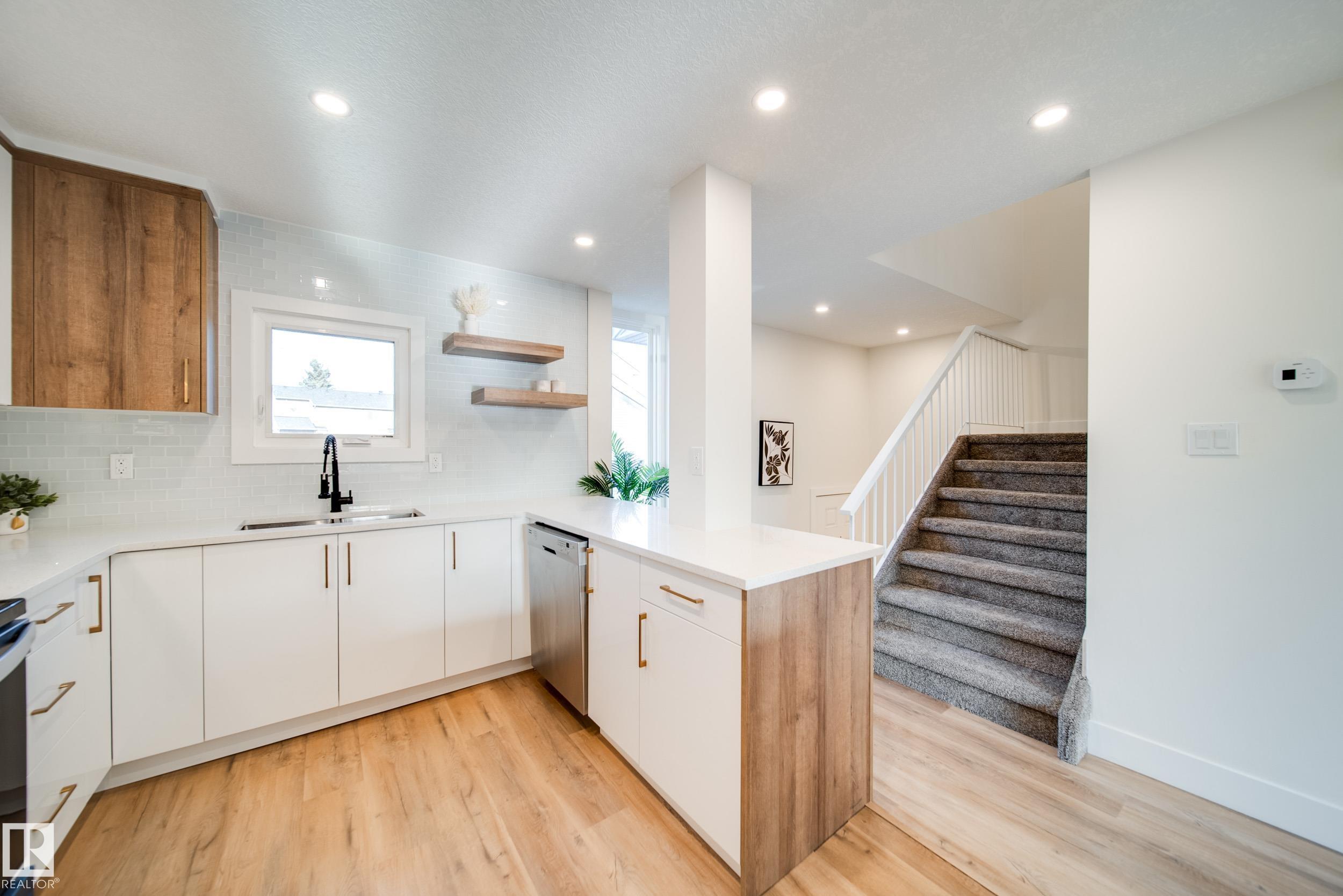 Picture for 5394 38A AV NW