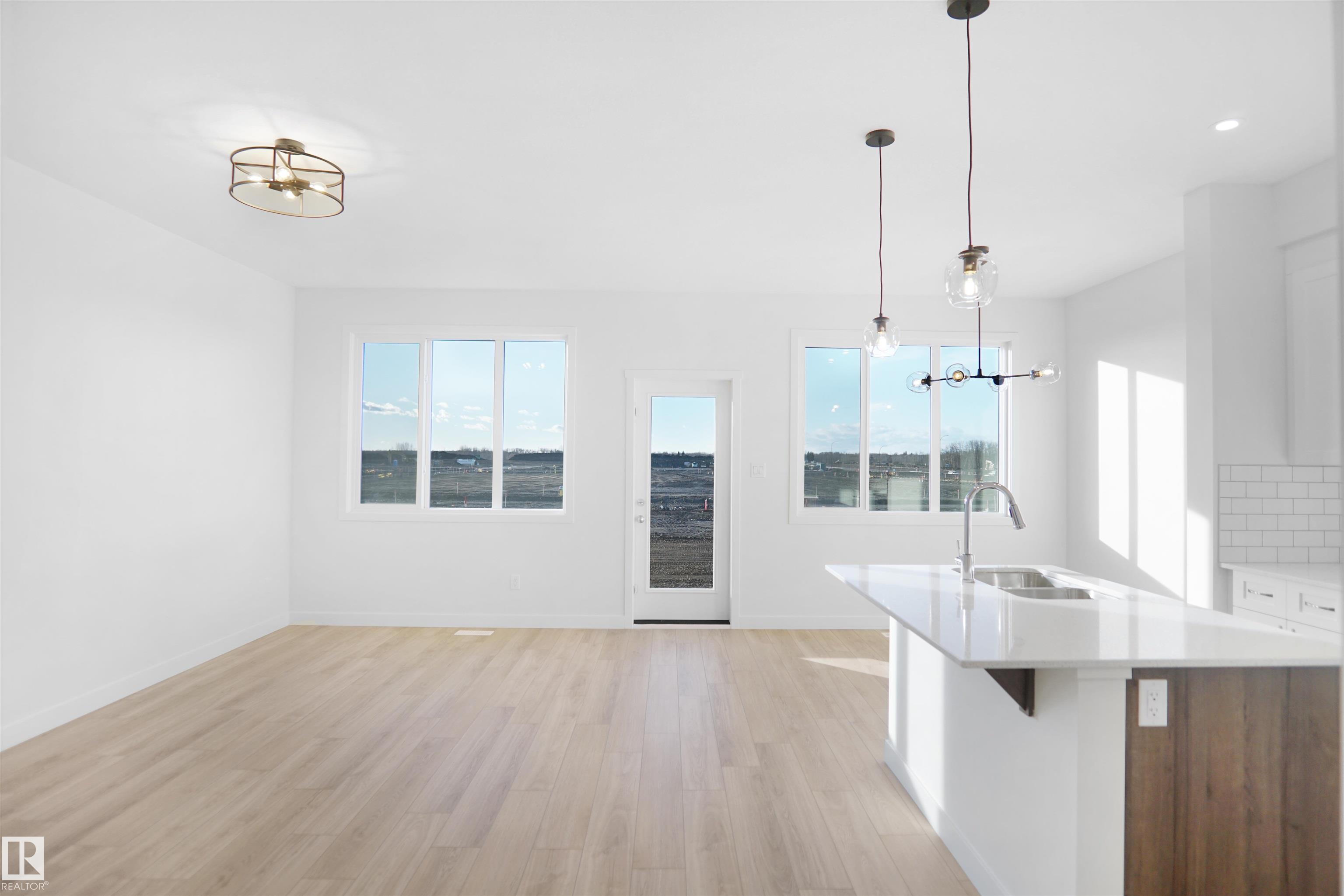 Picture for 20904 16 AV NW