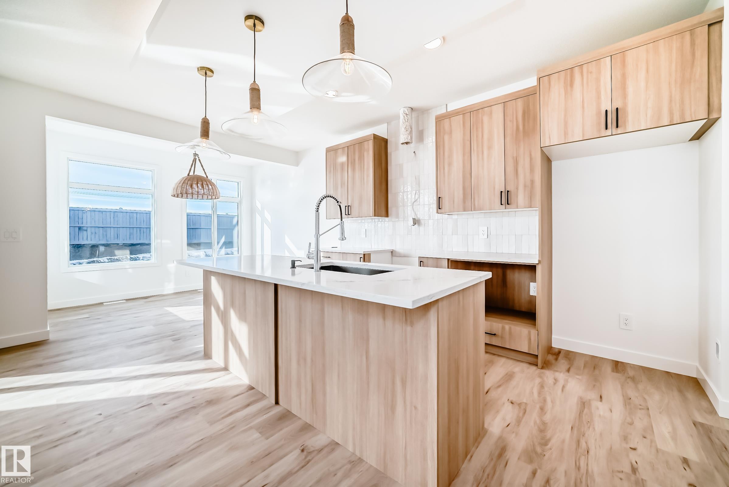 Picture for 6315 27 AV SW