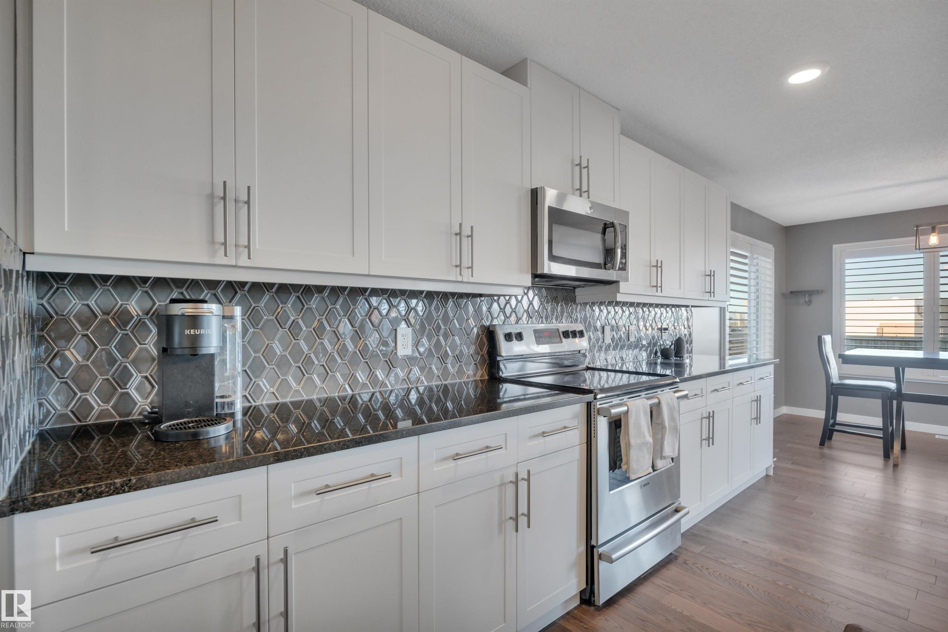 Photo 13 at 16408 12 Avenue SW, Glenridding Heights, Edmonton