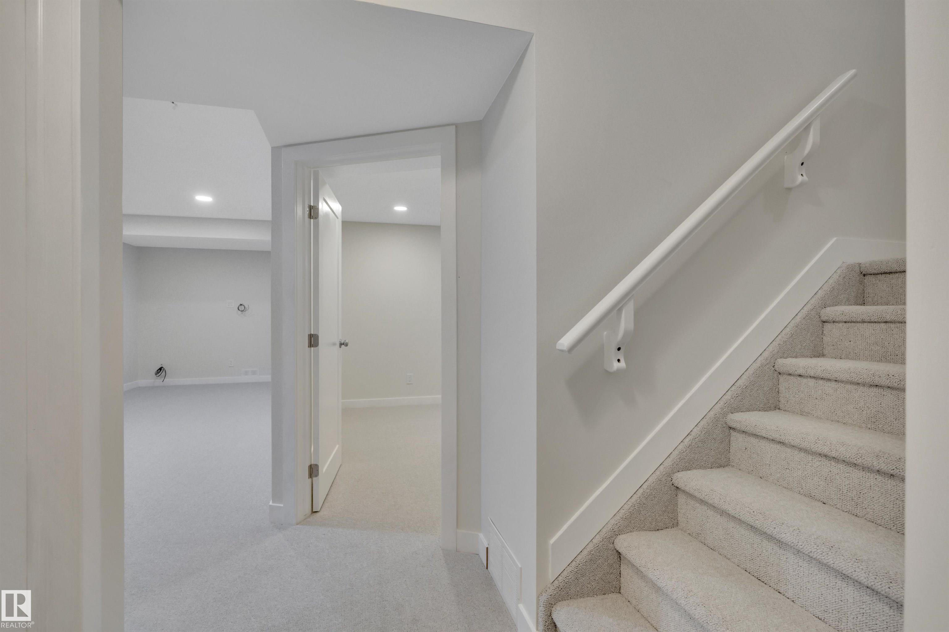 Photo 32 at 16408 12 Avenue SW, Glenridding Heights, Edmonton