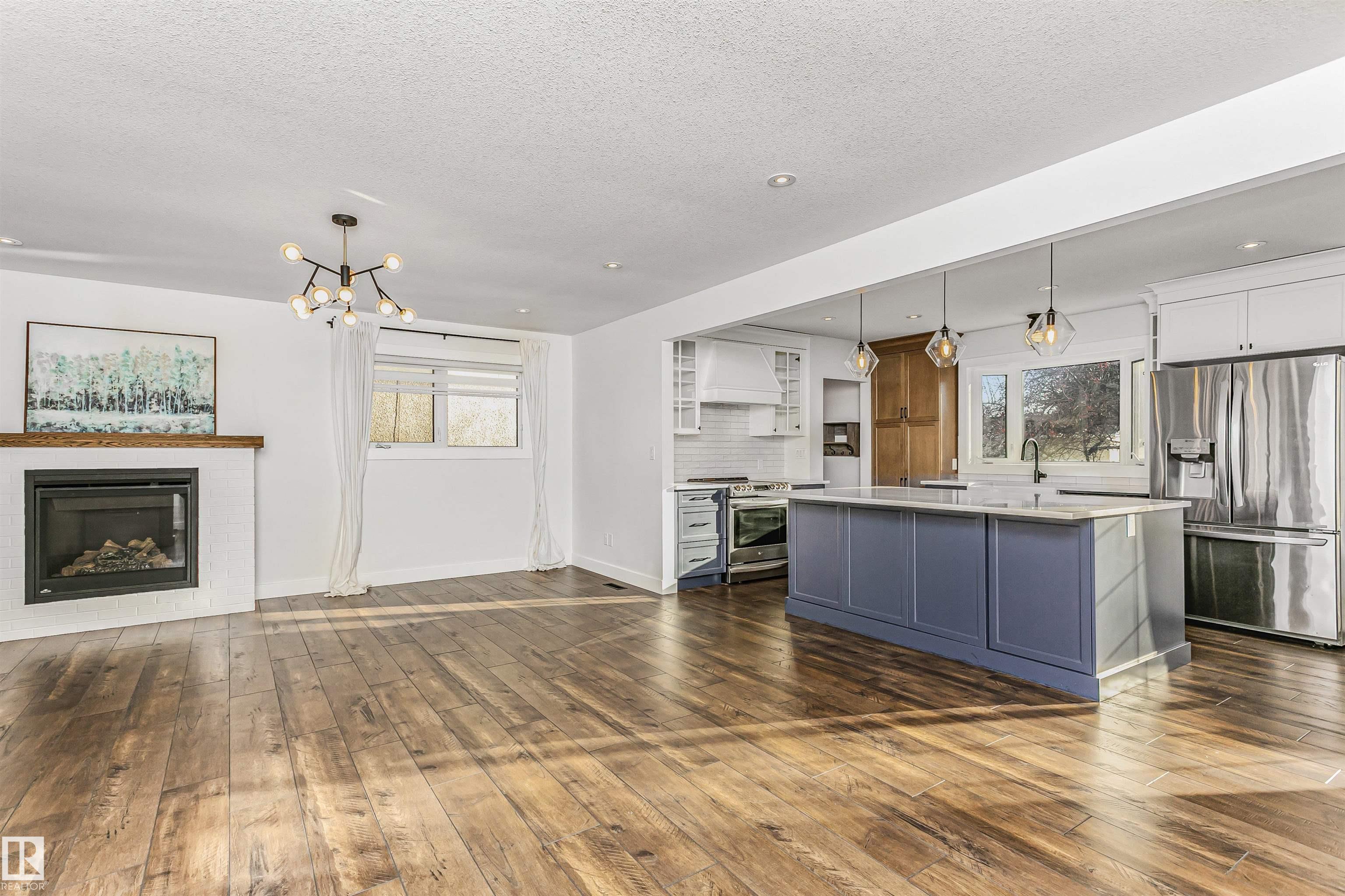 Picture for 5403 102 AV NW