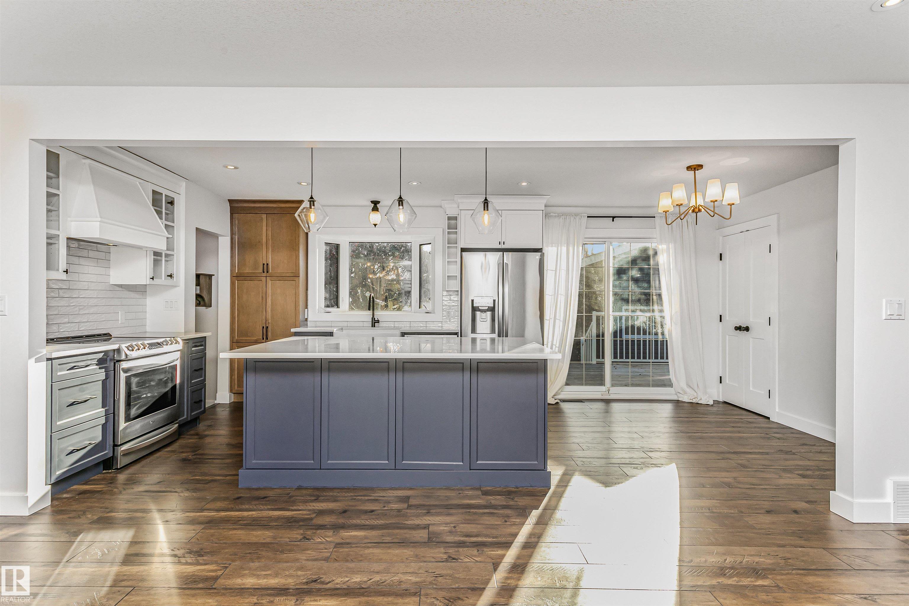 Picture for 5403 102 AV NW