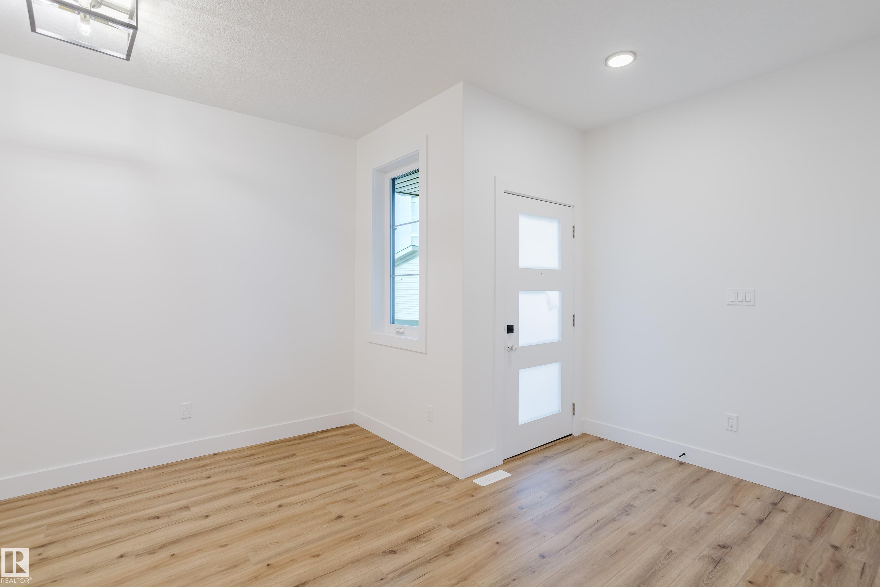 Picture for 713 ELDERBERRY CL NW