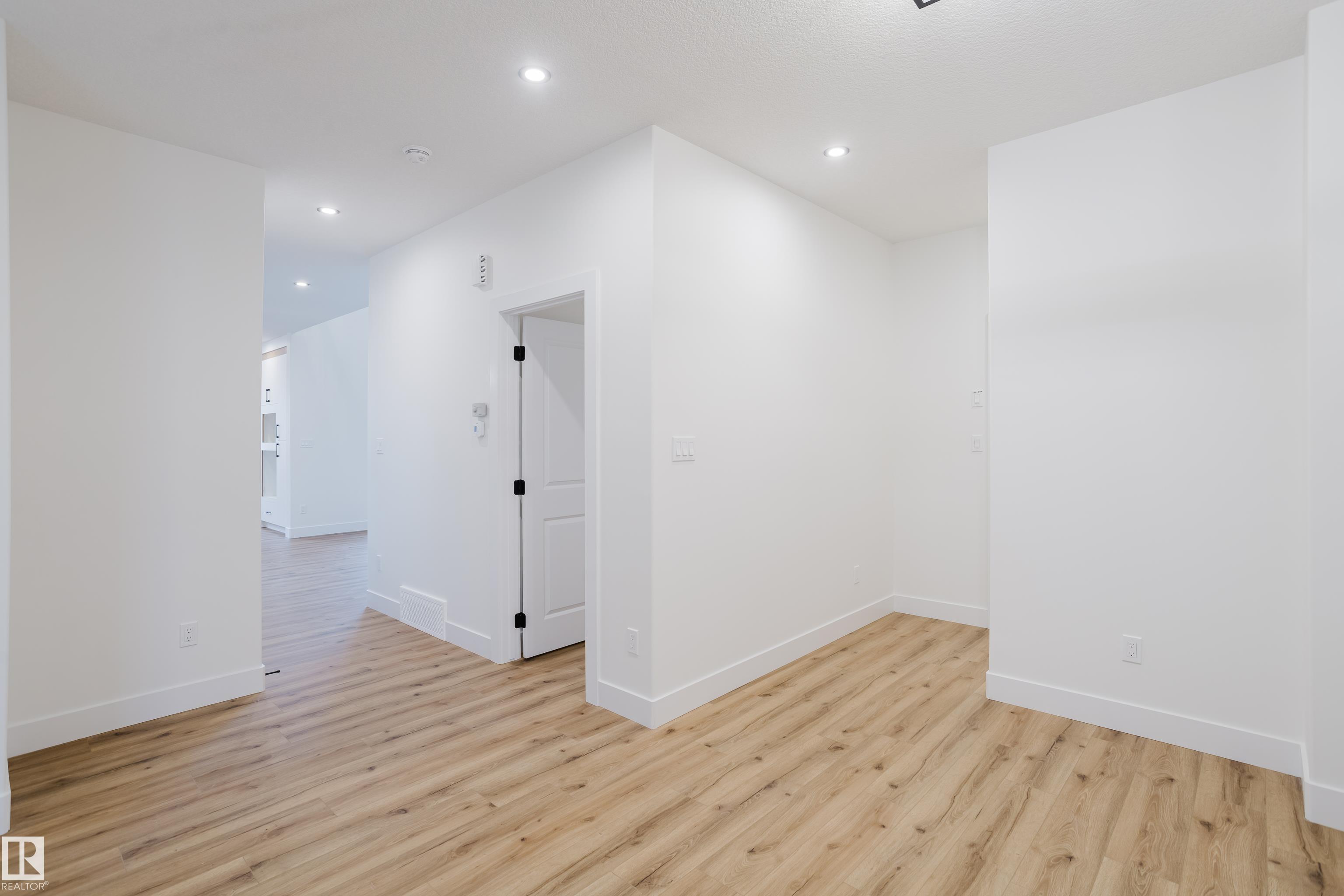 Picture for 713 ELDERBERRY CL NW