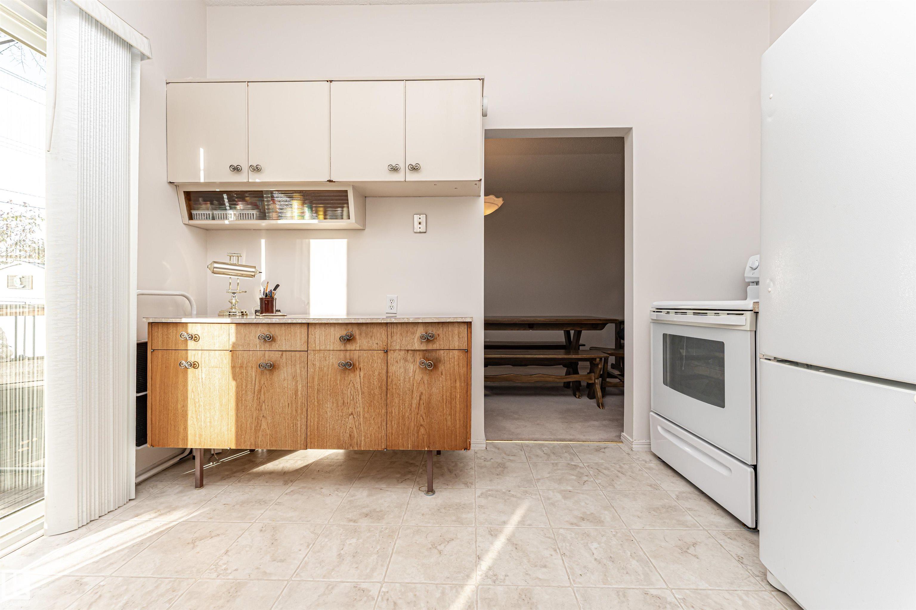 Photo 17 at 8204 163 Street NW, Elmwood, Edmonton