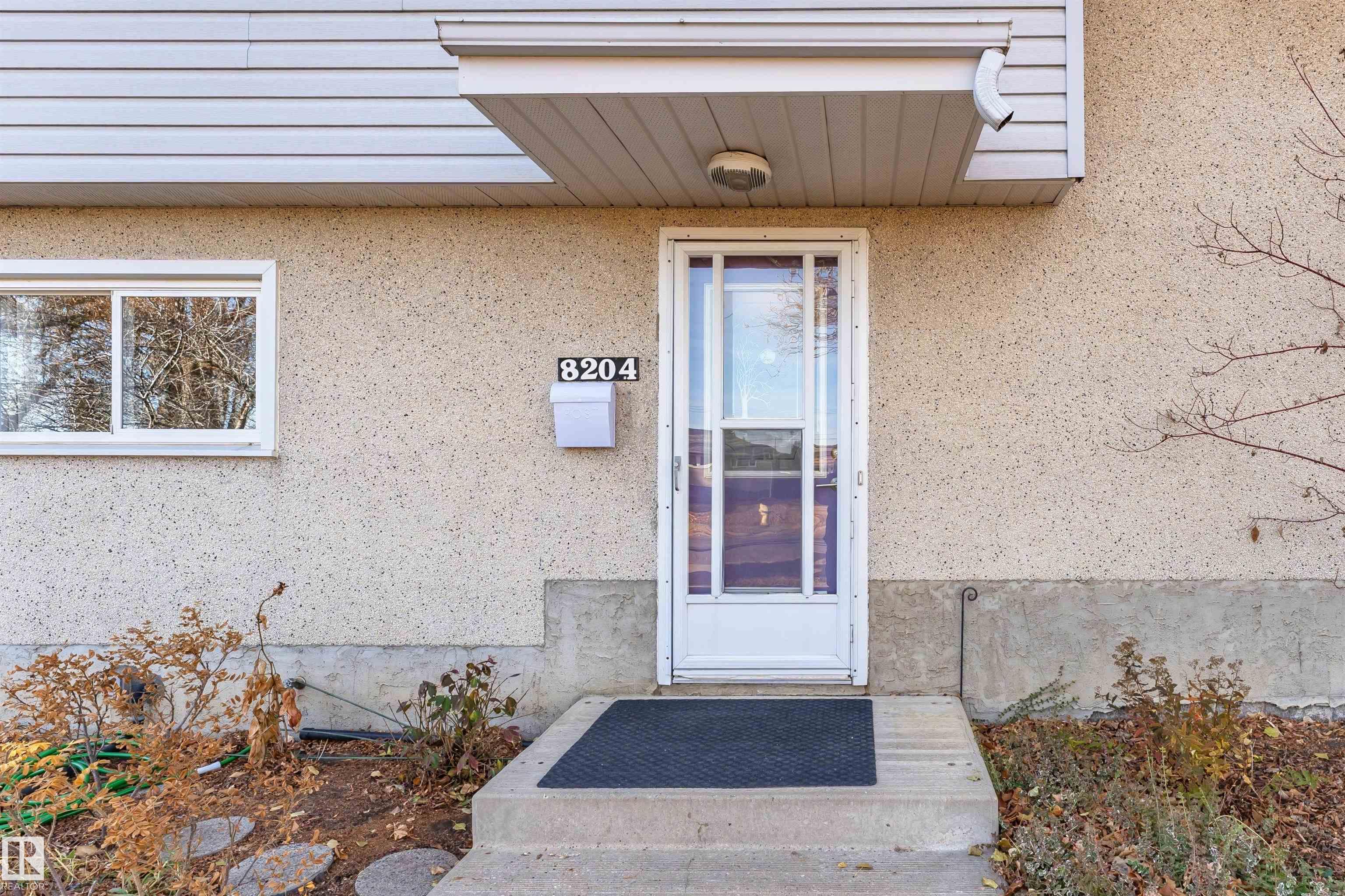 8204 163 Street NW, Elmwood, Edmonton