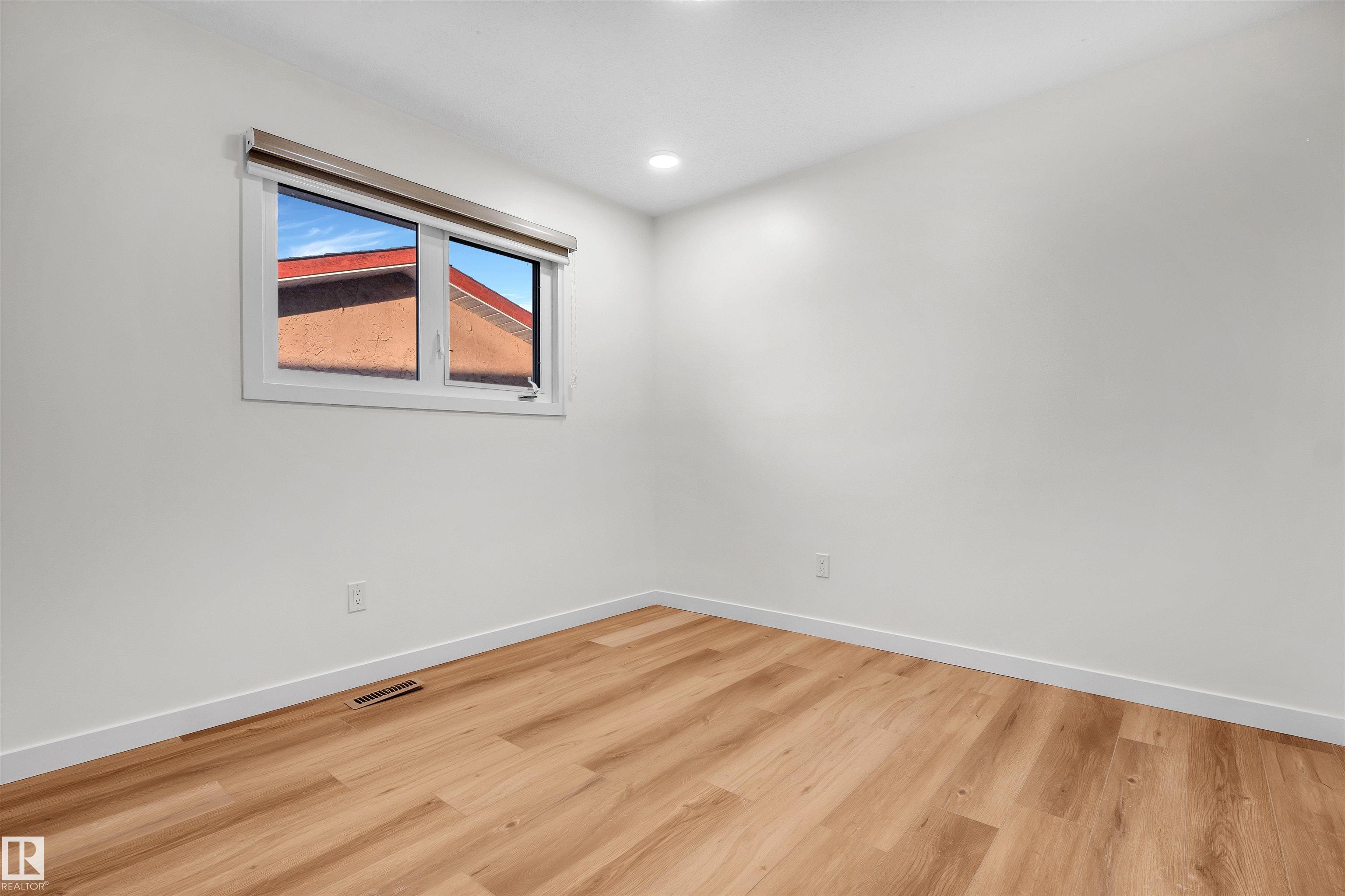 Photo 22 at 1912 151 Avenue NW, Fraser, Edmonton