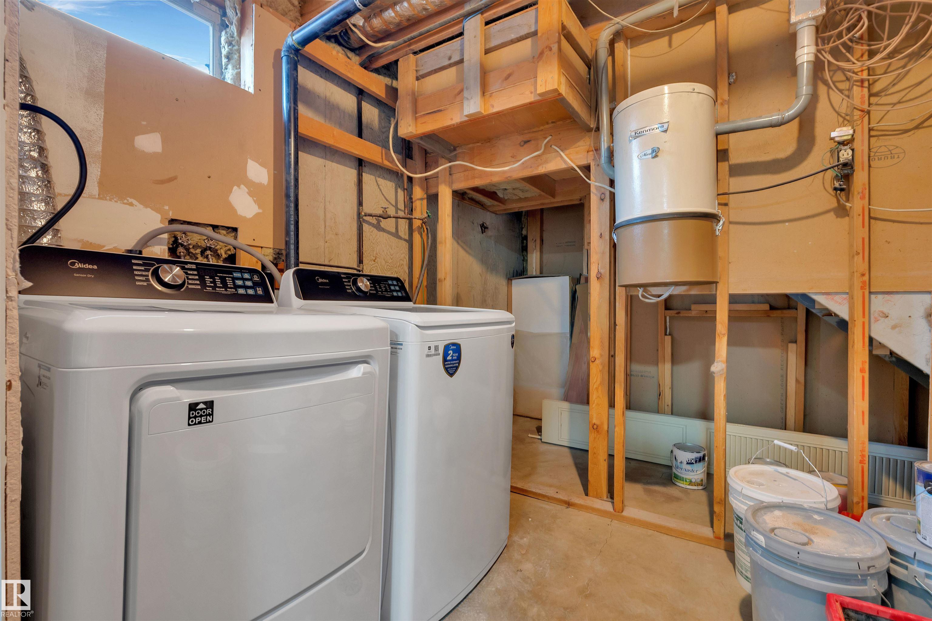 Photo 33 at 1912 151 Avenue NW, Fraser, Edmonton