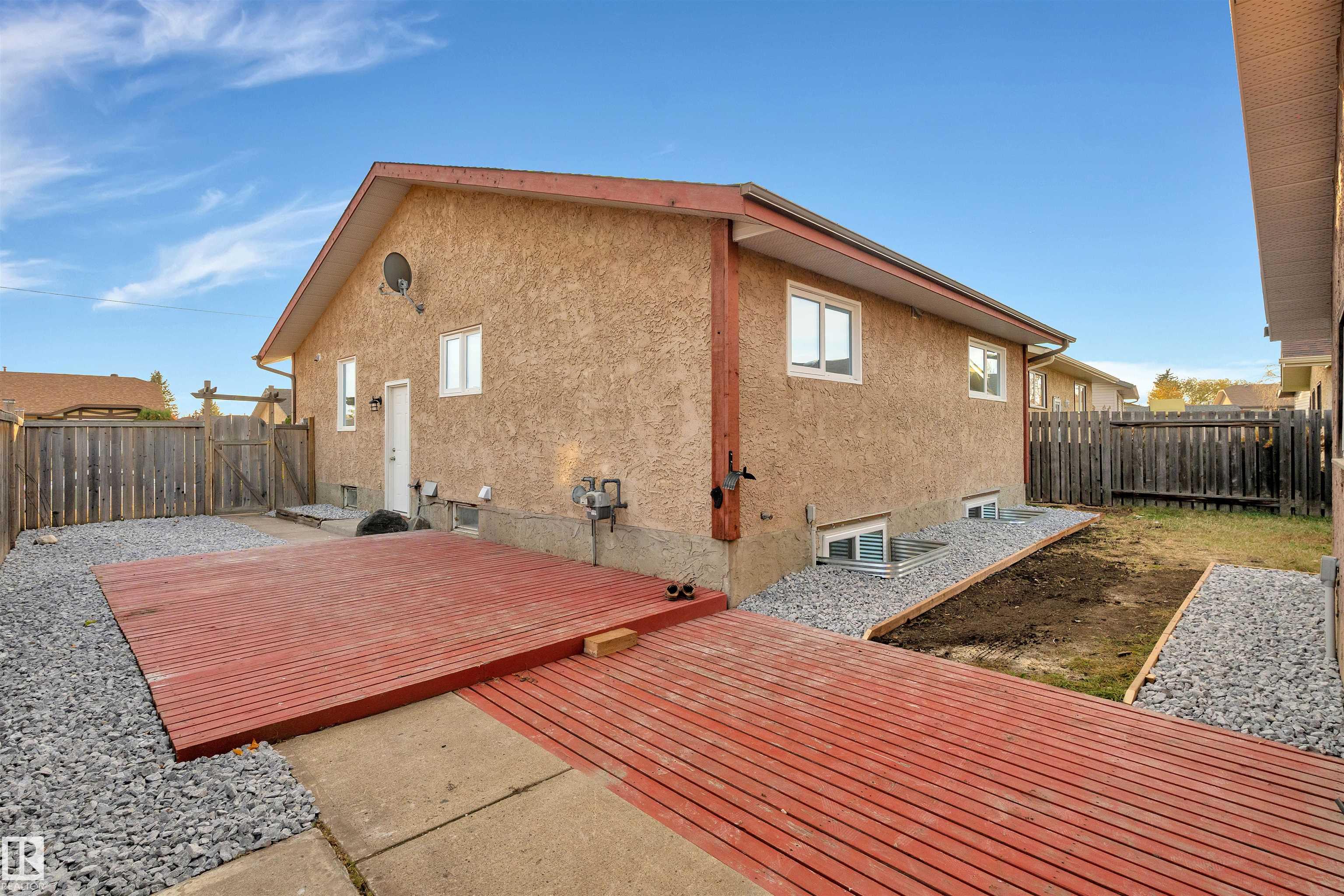 Photo 35 at 1912 151 Avenue NW, Fraser, Edmonton